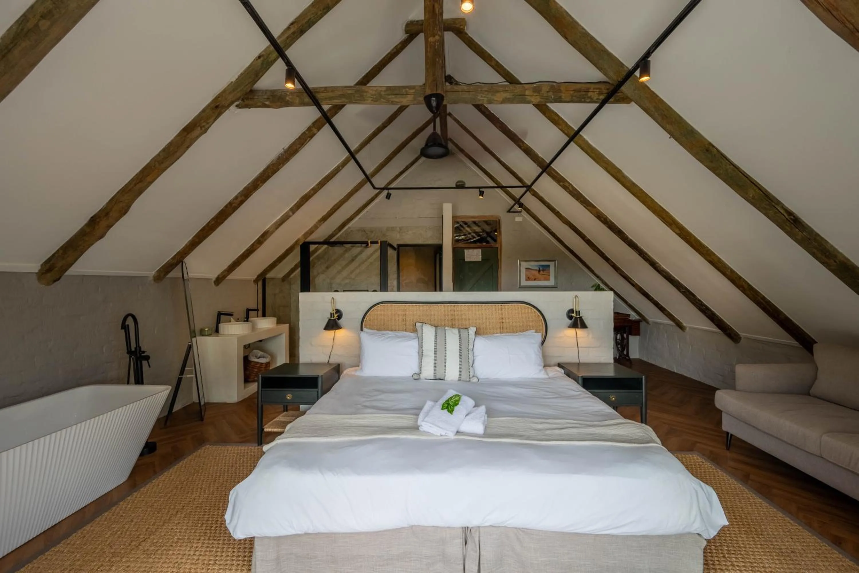 Bedroom, Bed in River House Lodge