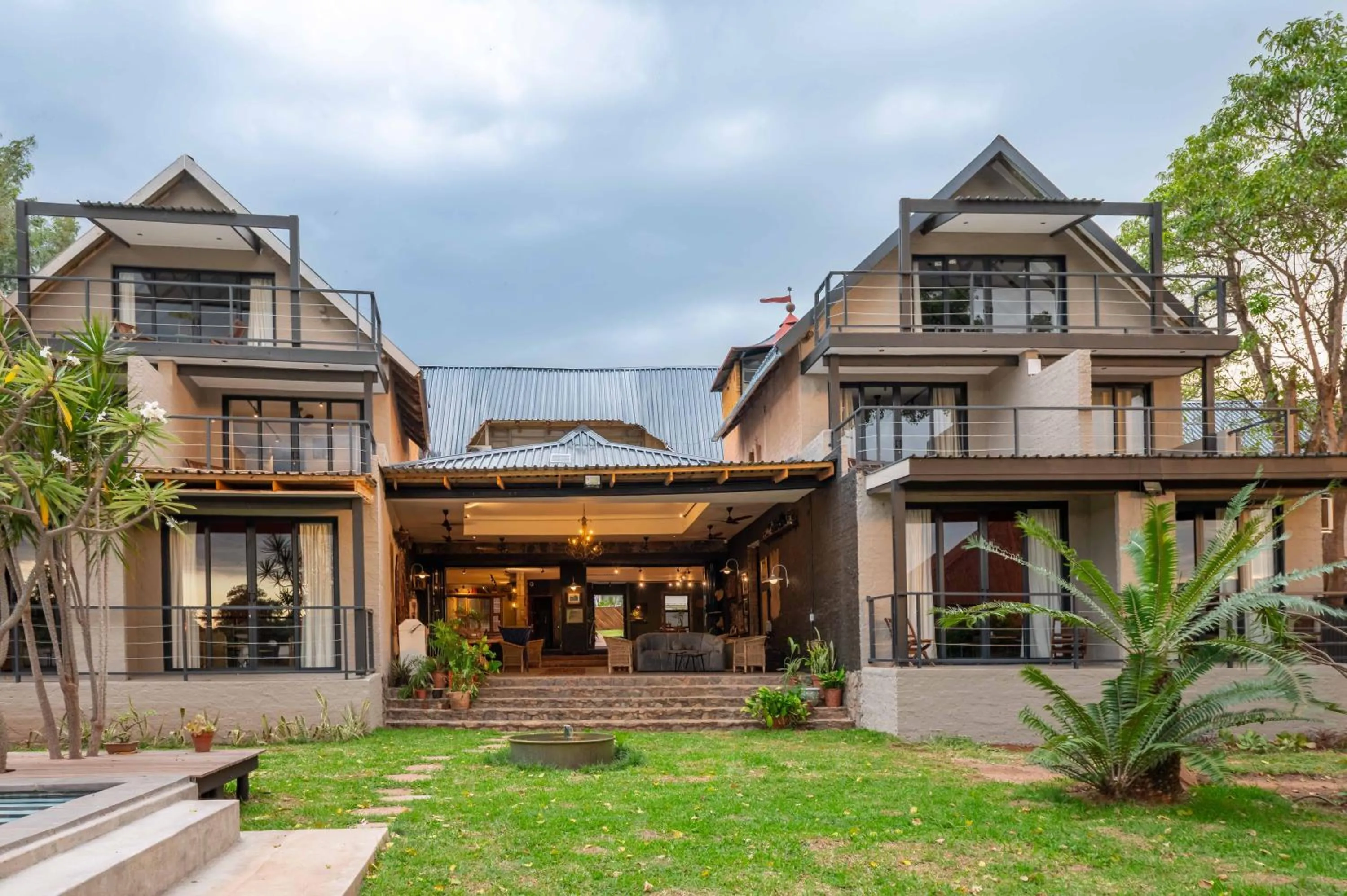 Property building in River House Lodge