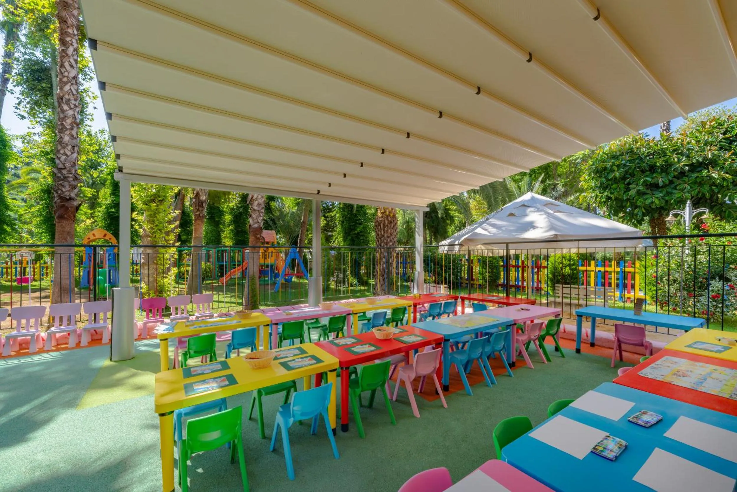 Children play ground in Botanik Hotel