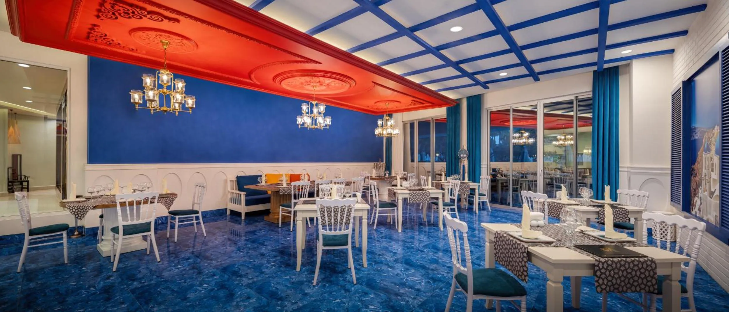 Restaurant/places to eat in Botanik Hotel