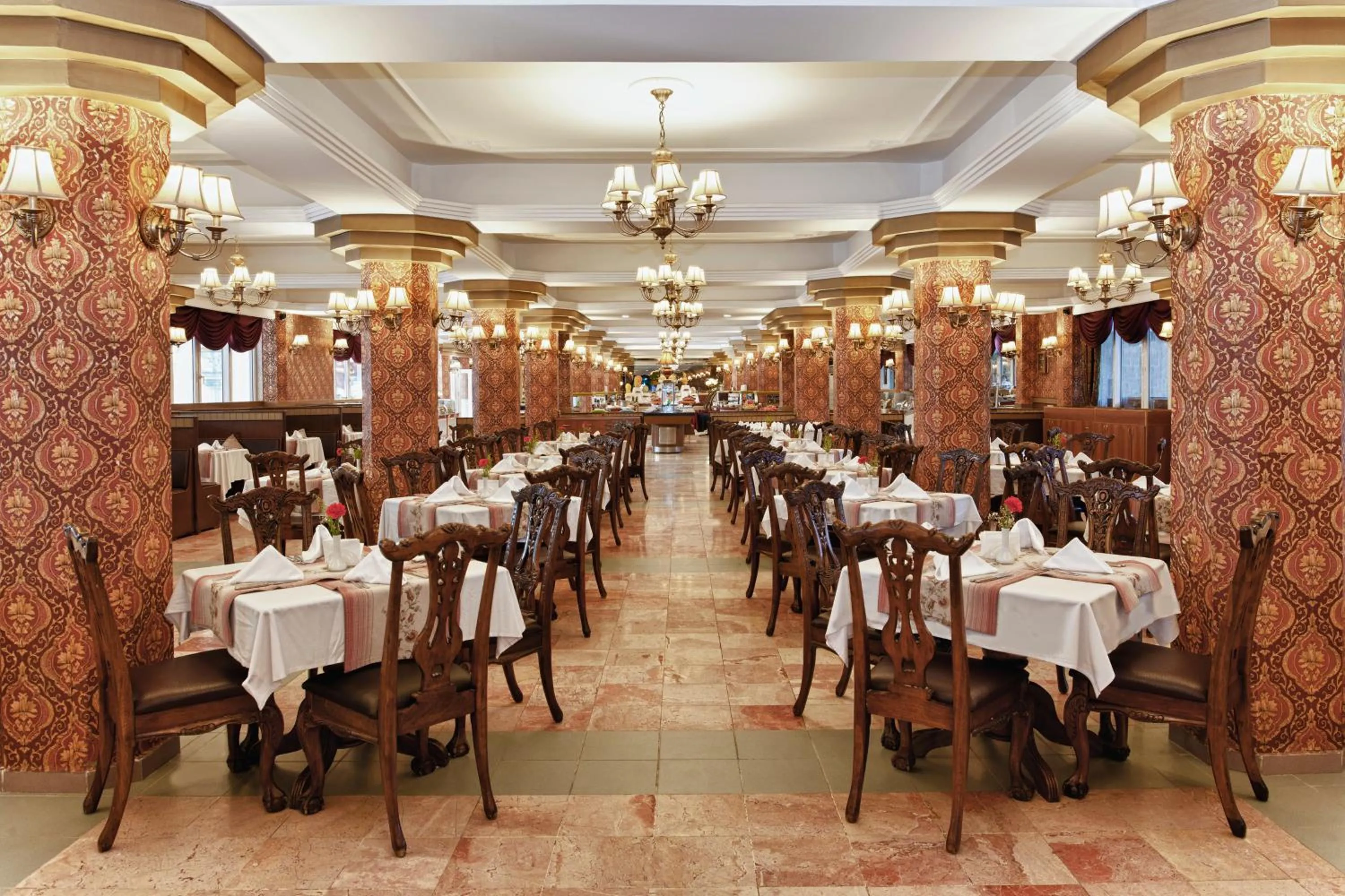 Restaurant/places to eat in Botanik Hotel