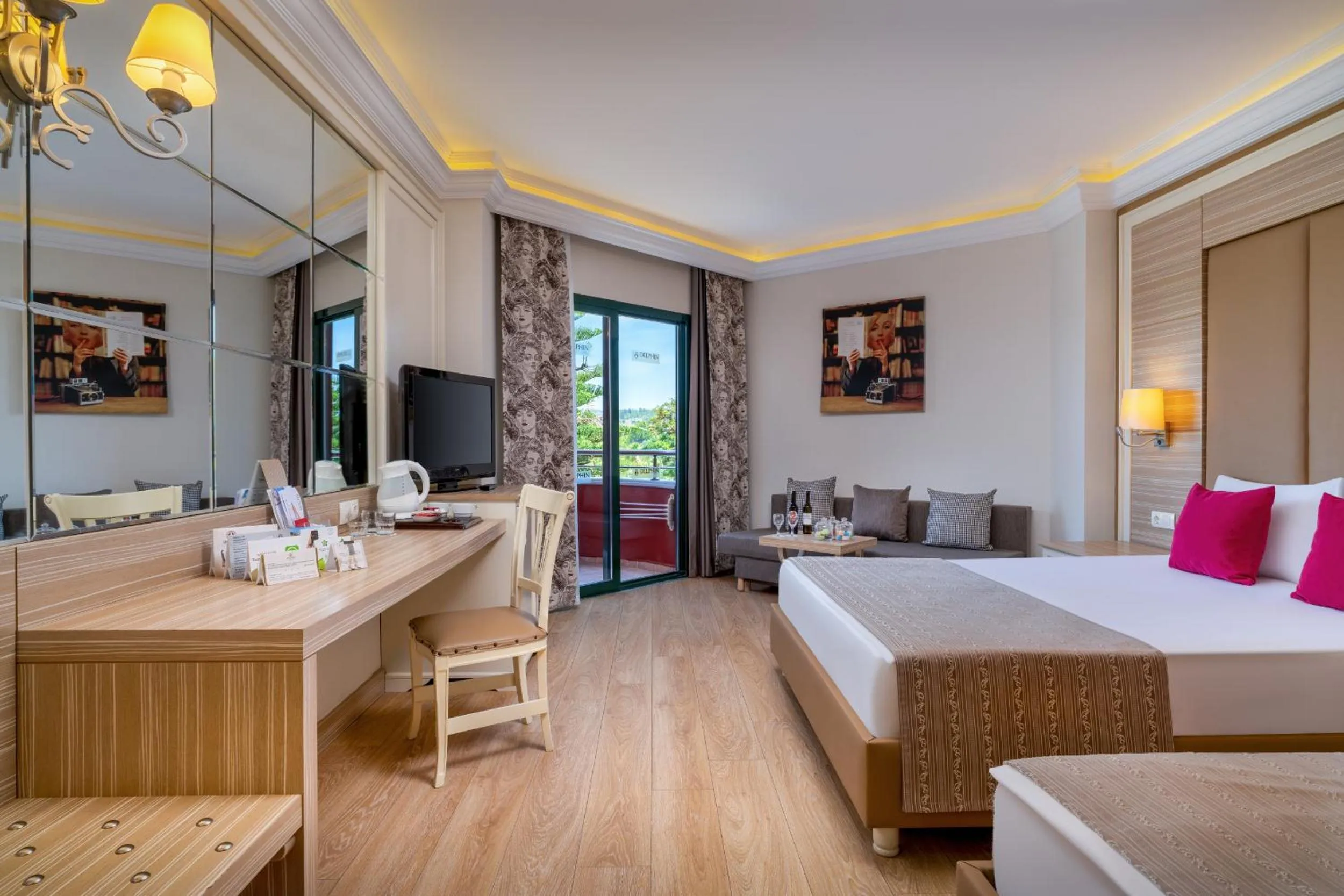 Photo of the whole room, Bed in Delphin Deluxe Resort