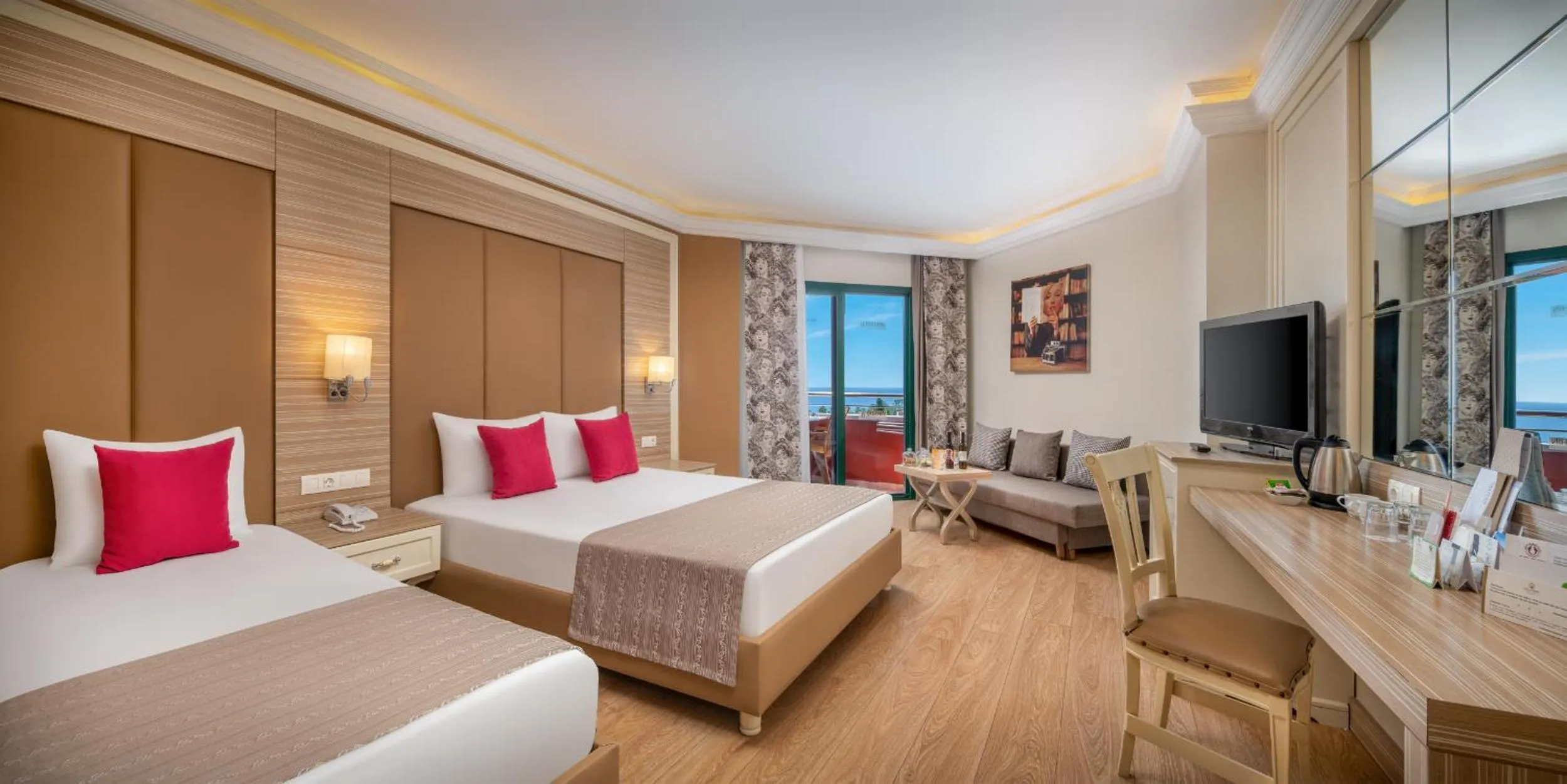 Photo of the whole room, Bed in Delphin Deluxe Resort