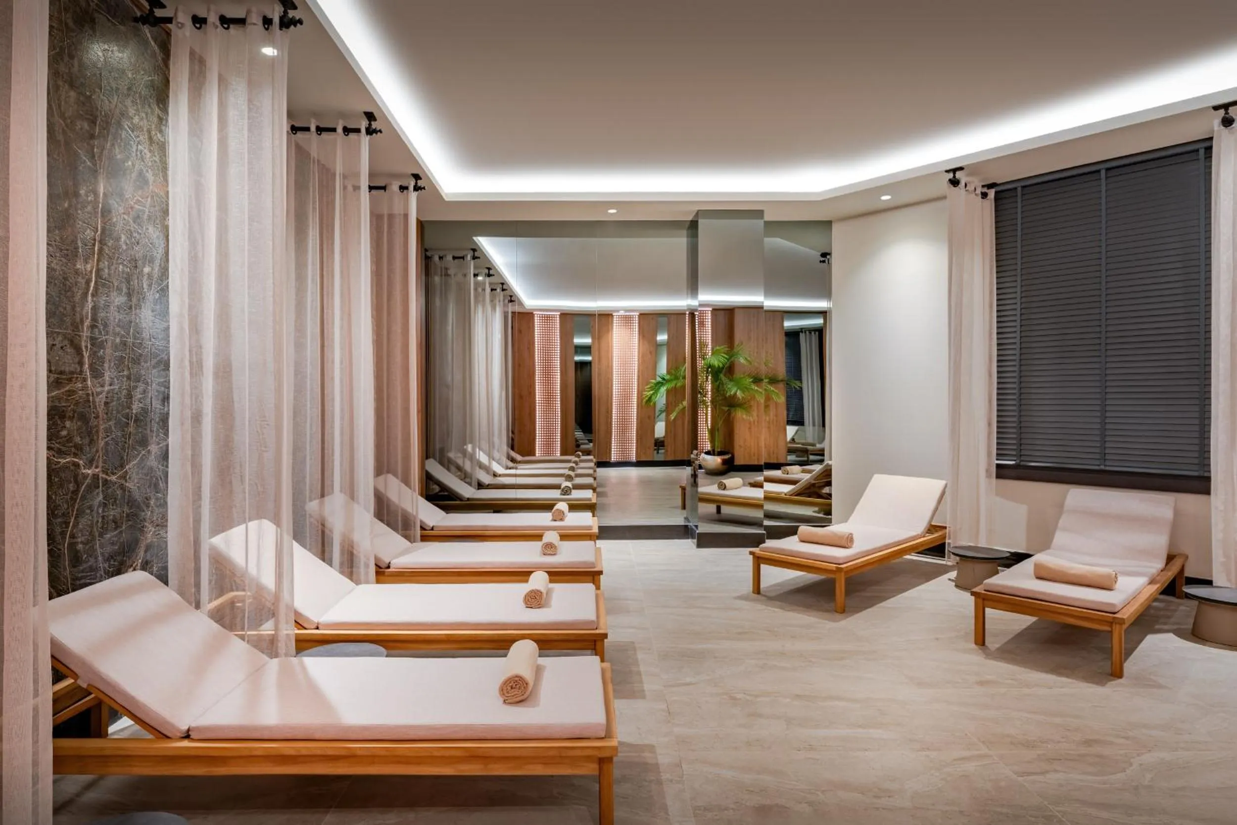 Public Bath in Delphin Palace Hotel