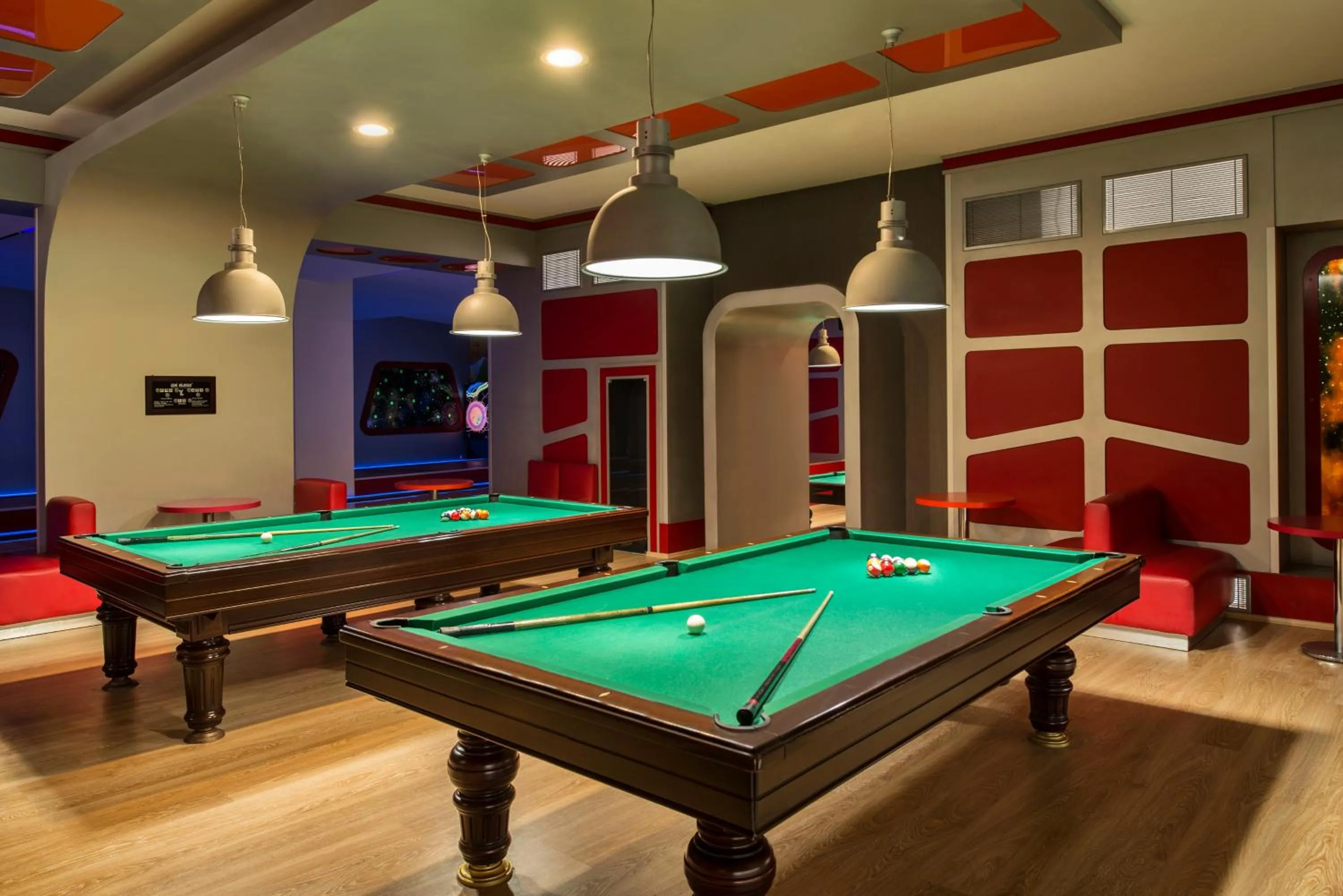 Billiard in Delphin Diva Premiere