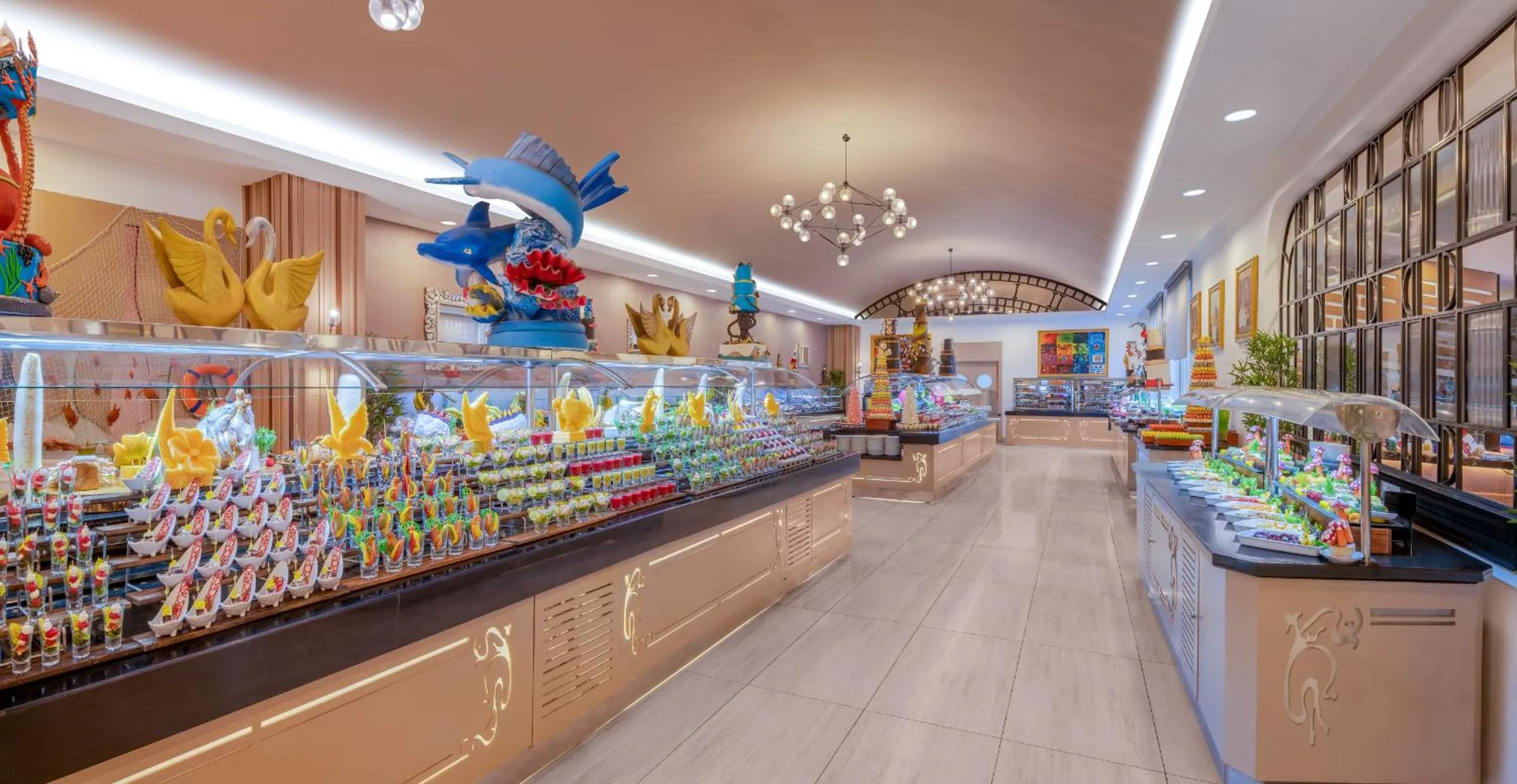 Restaurant/places to eat in Delphin Diva Premiere