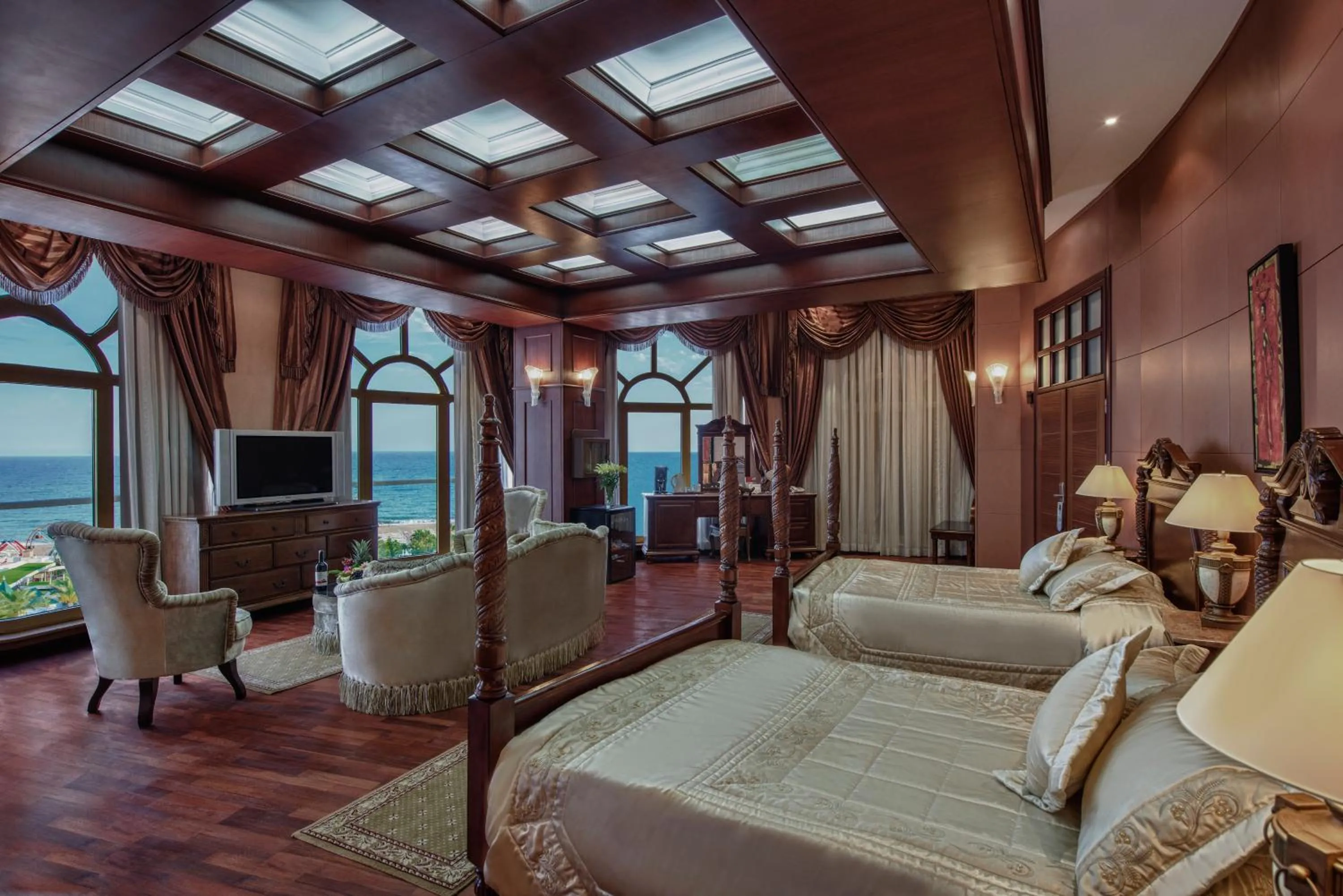 Photo of the whole room, Bed in Delphin Diva Premiere