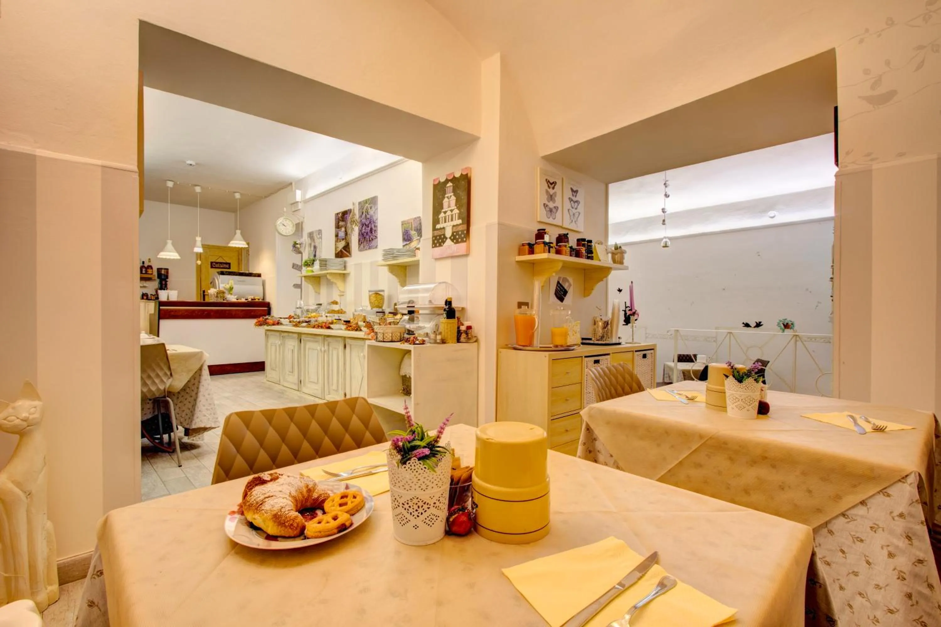 Lounge or bar in Albergo Etruria