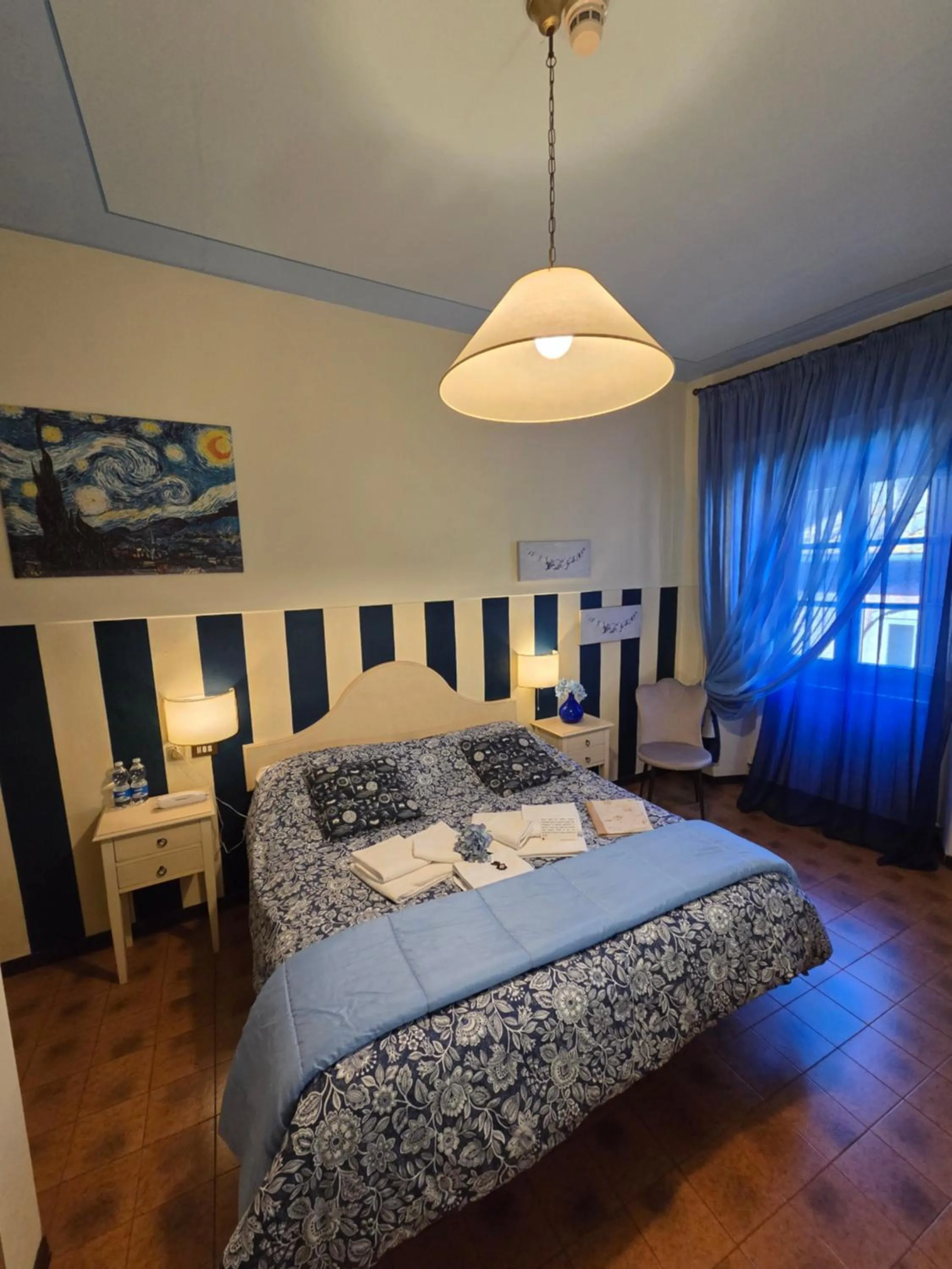 Bedroom, Bed in Albergo Etruria