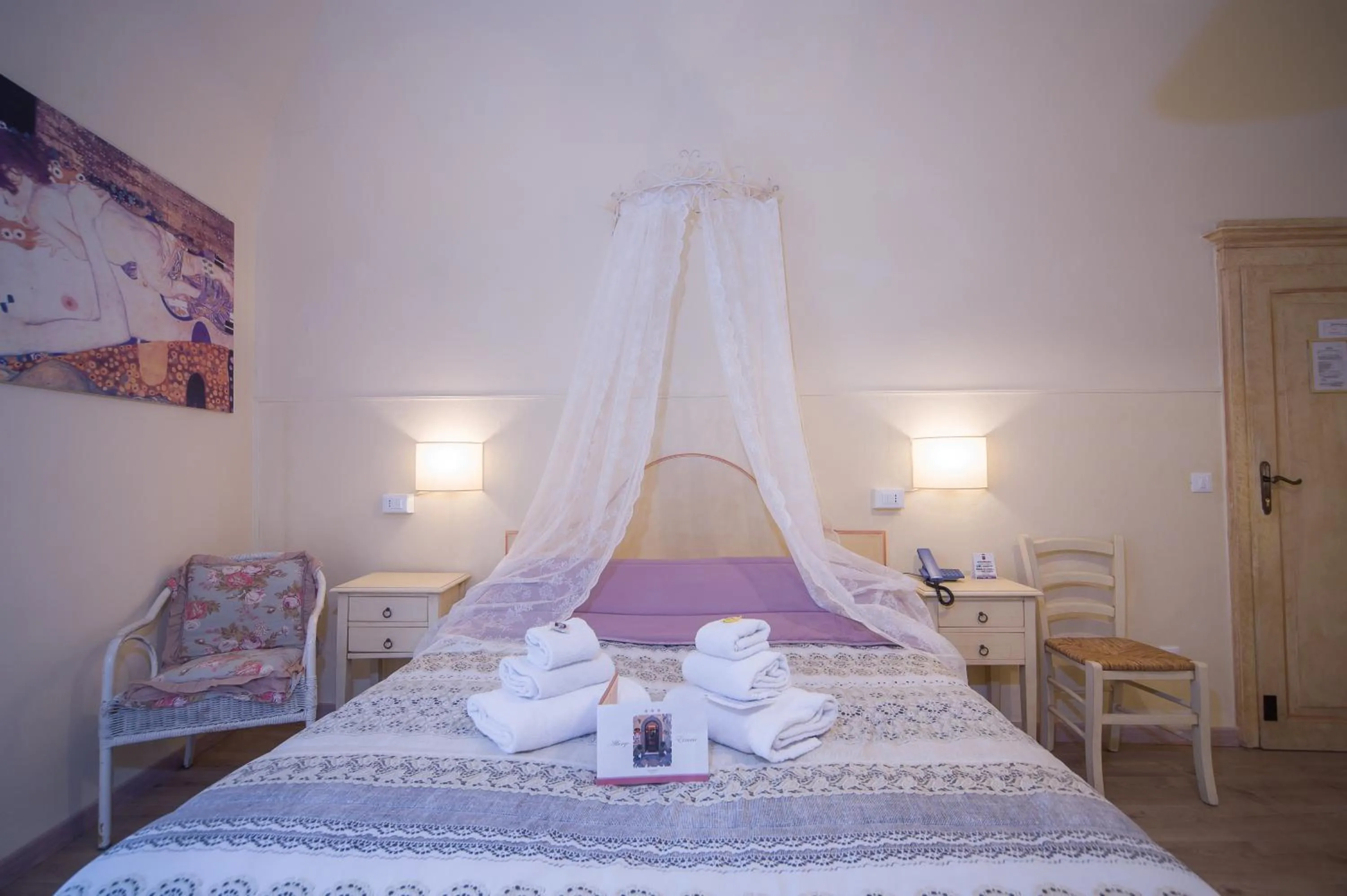 Bedroom, Bed in Albergo Etruria