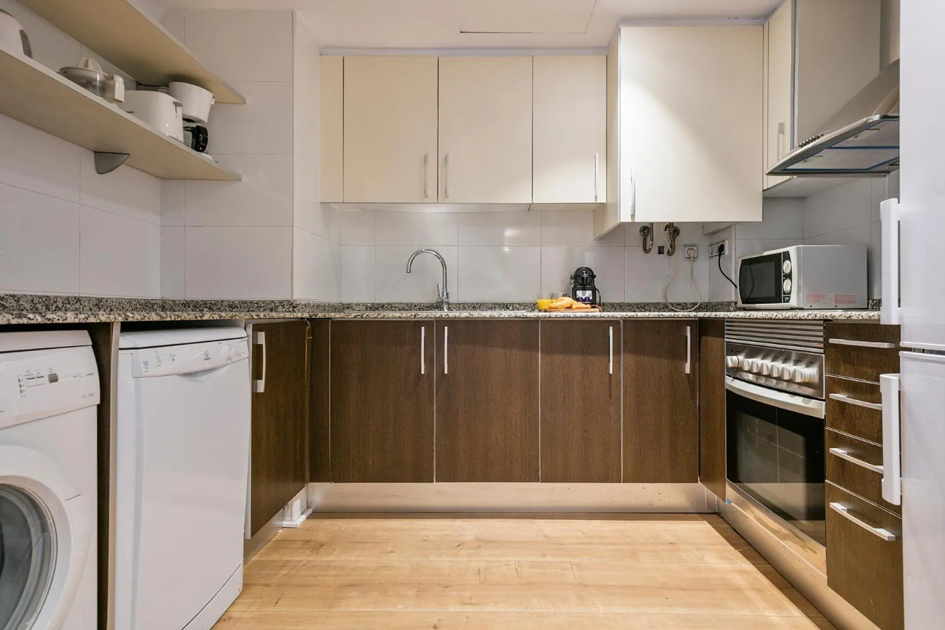 Kitchen or kitchenette in Inside Barcelona Apartments Princep
