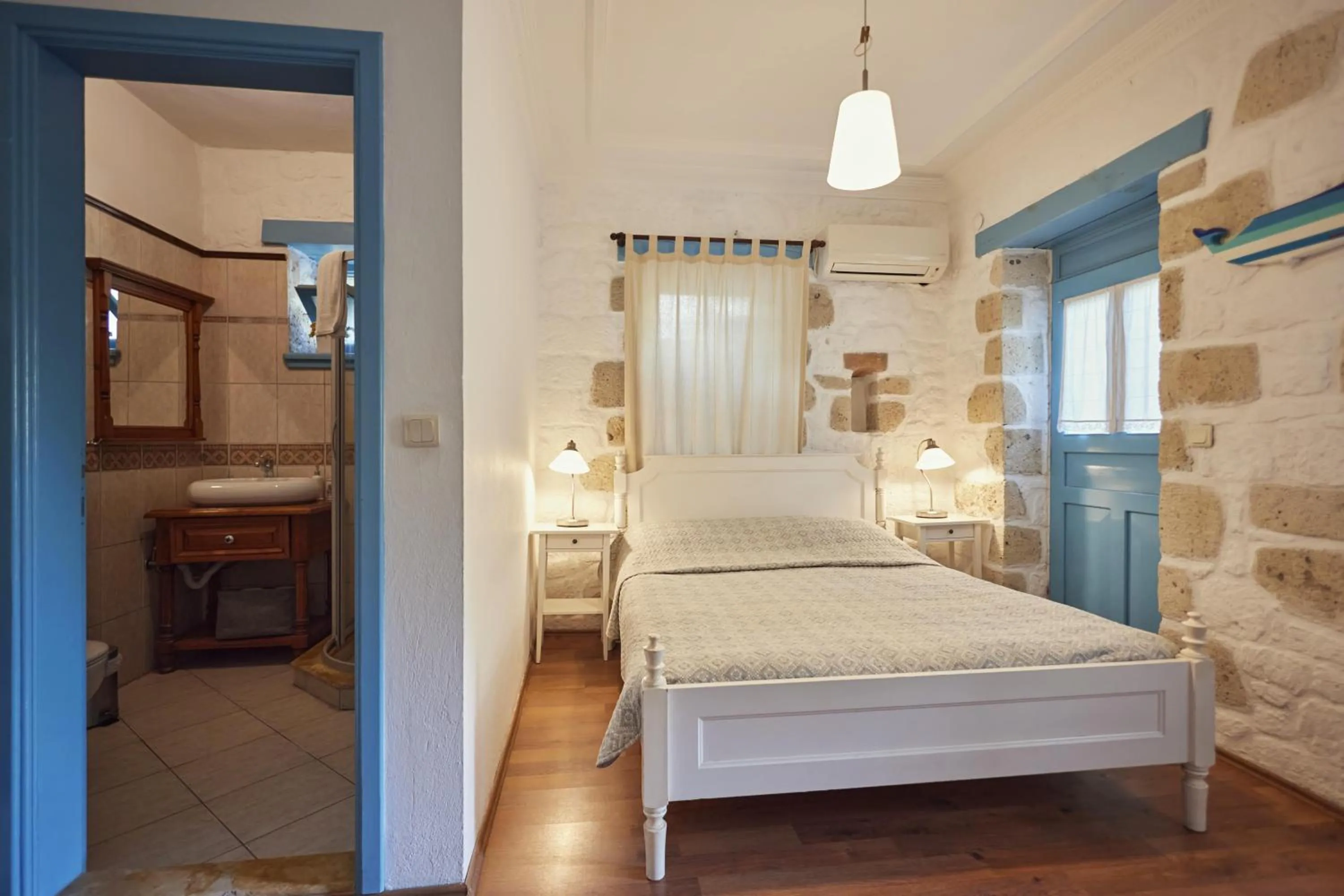 Photo of the whole room, Bed in Alacati Zeytin Konak Hotel