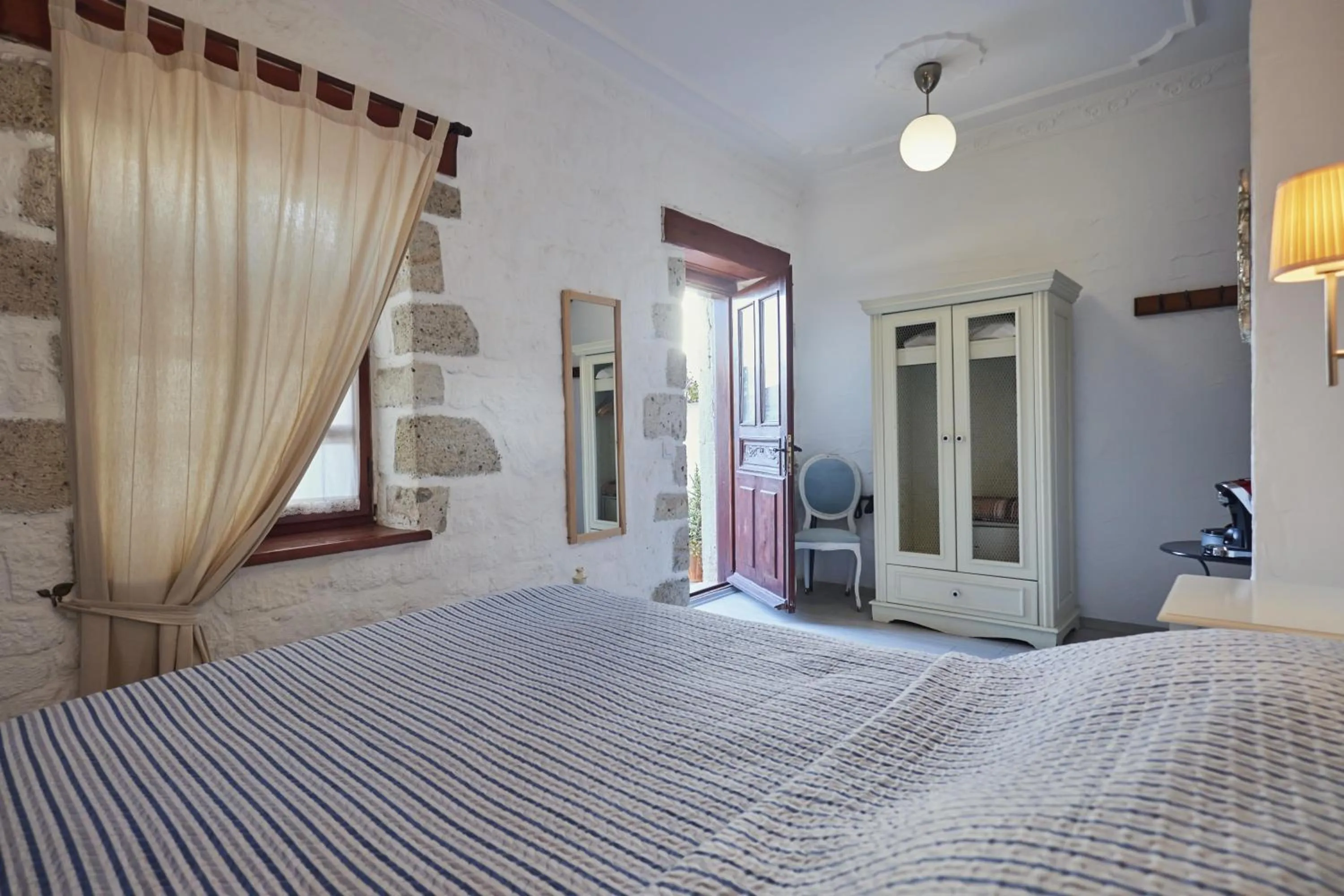 Massage, Bed in Alacati Zeytin Konak Hotel