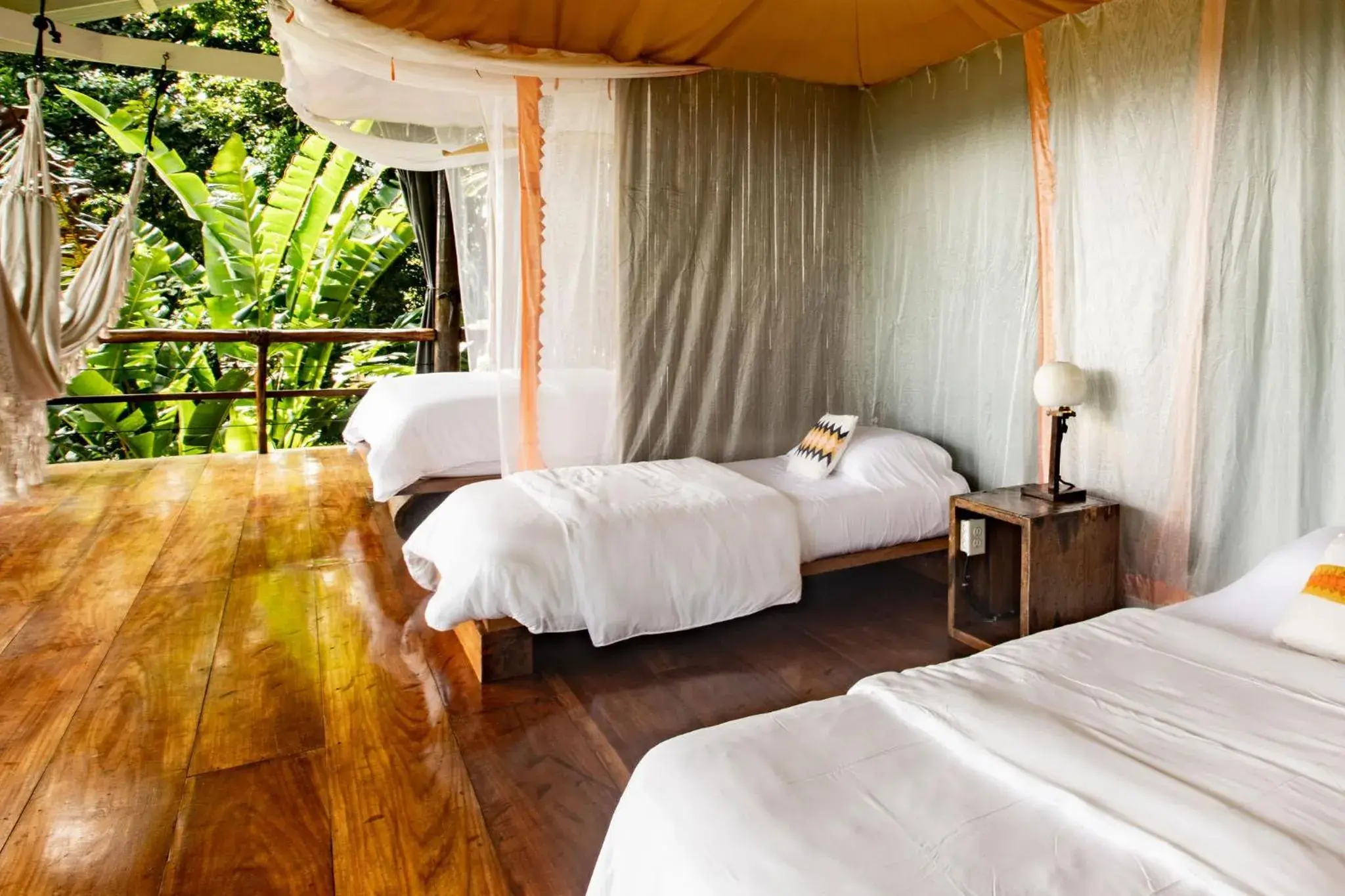 Bed in La Loma Jungle Lodge and Chocolate Farm Bed in La Loma Jungle Lodge and Chocolate Farm
