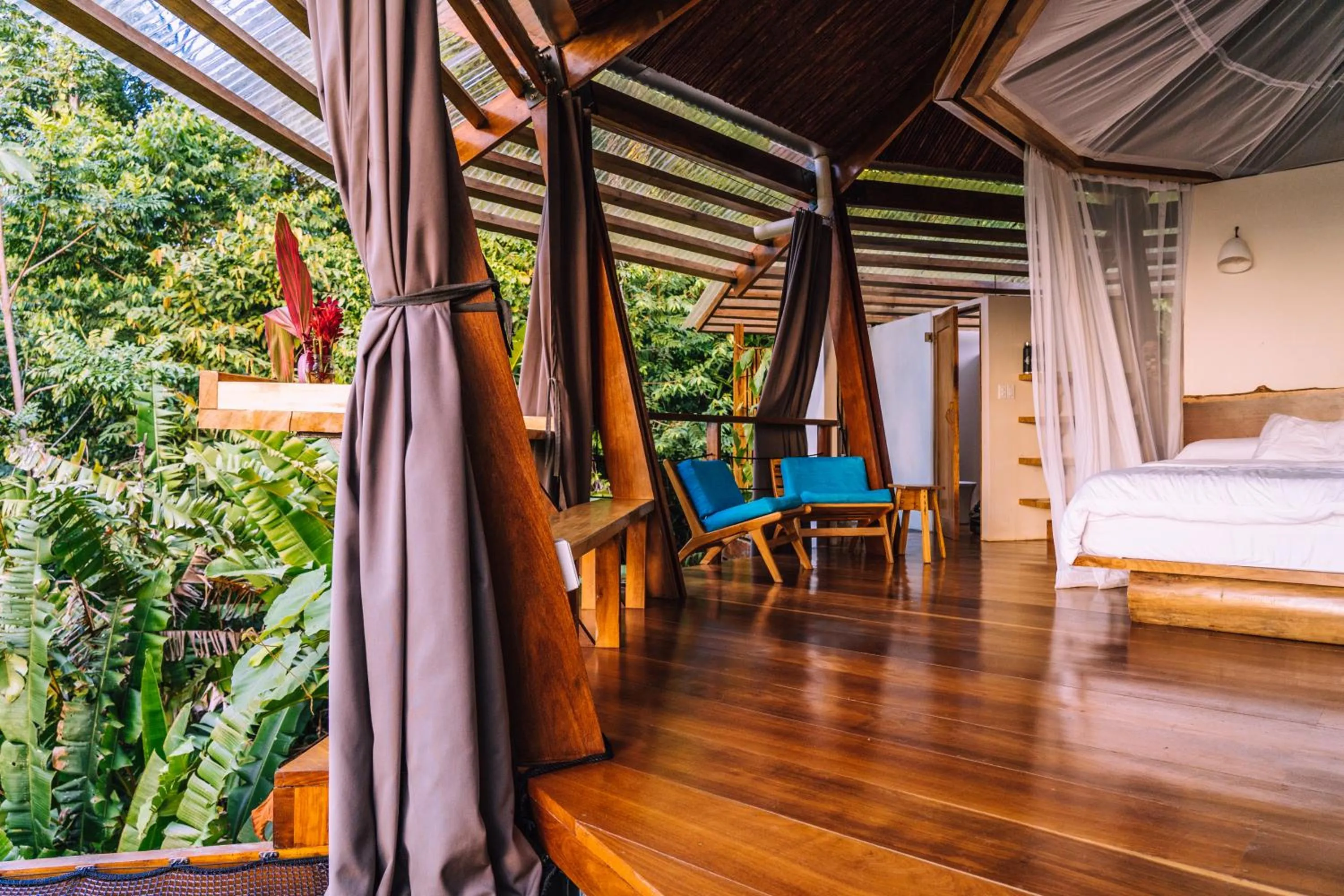 La Loma Jungle Lodge and Chocolate Farm