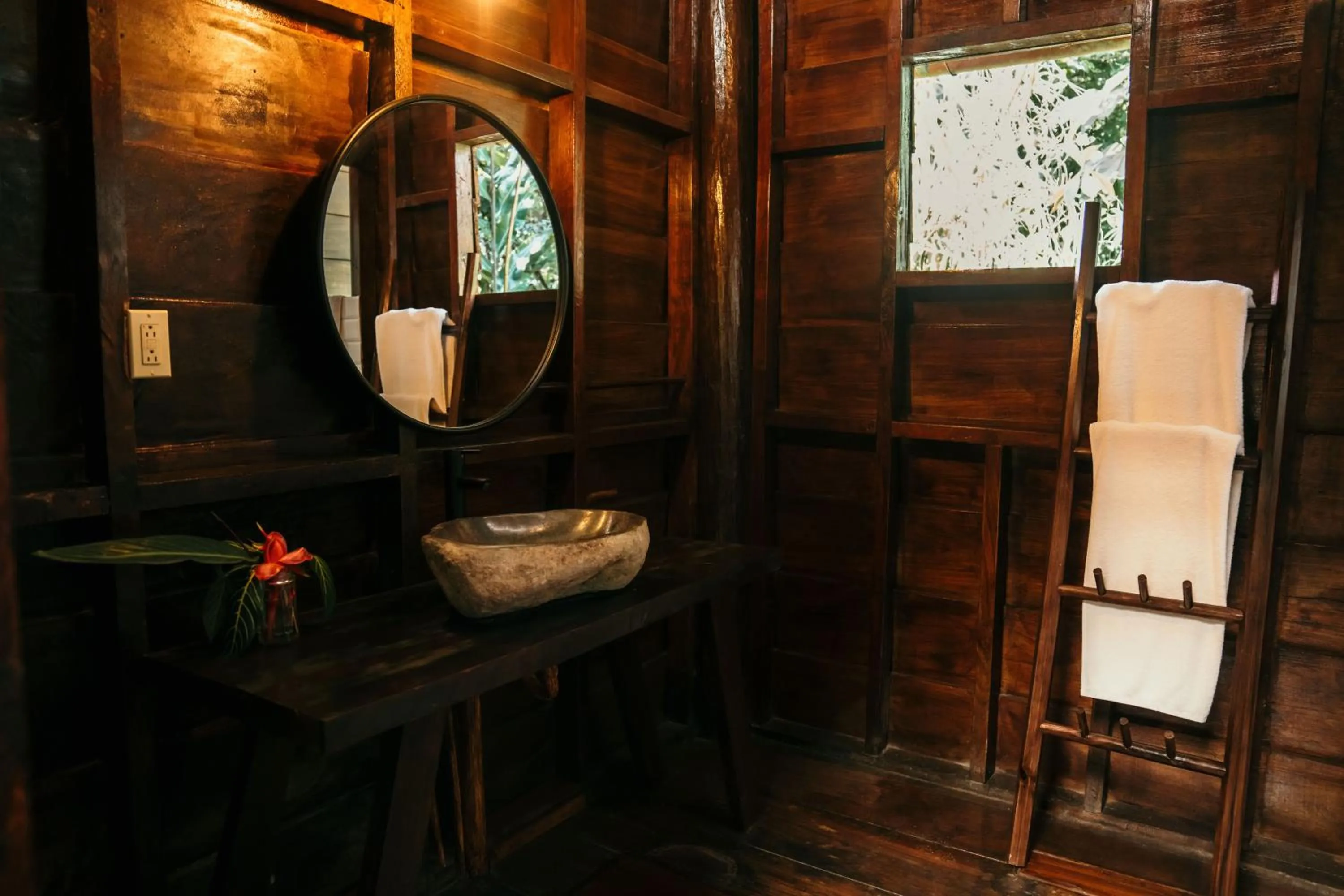 La Loma Jungle Lodge and Chocolate Farm