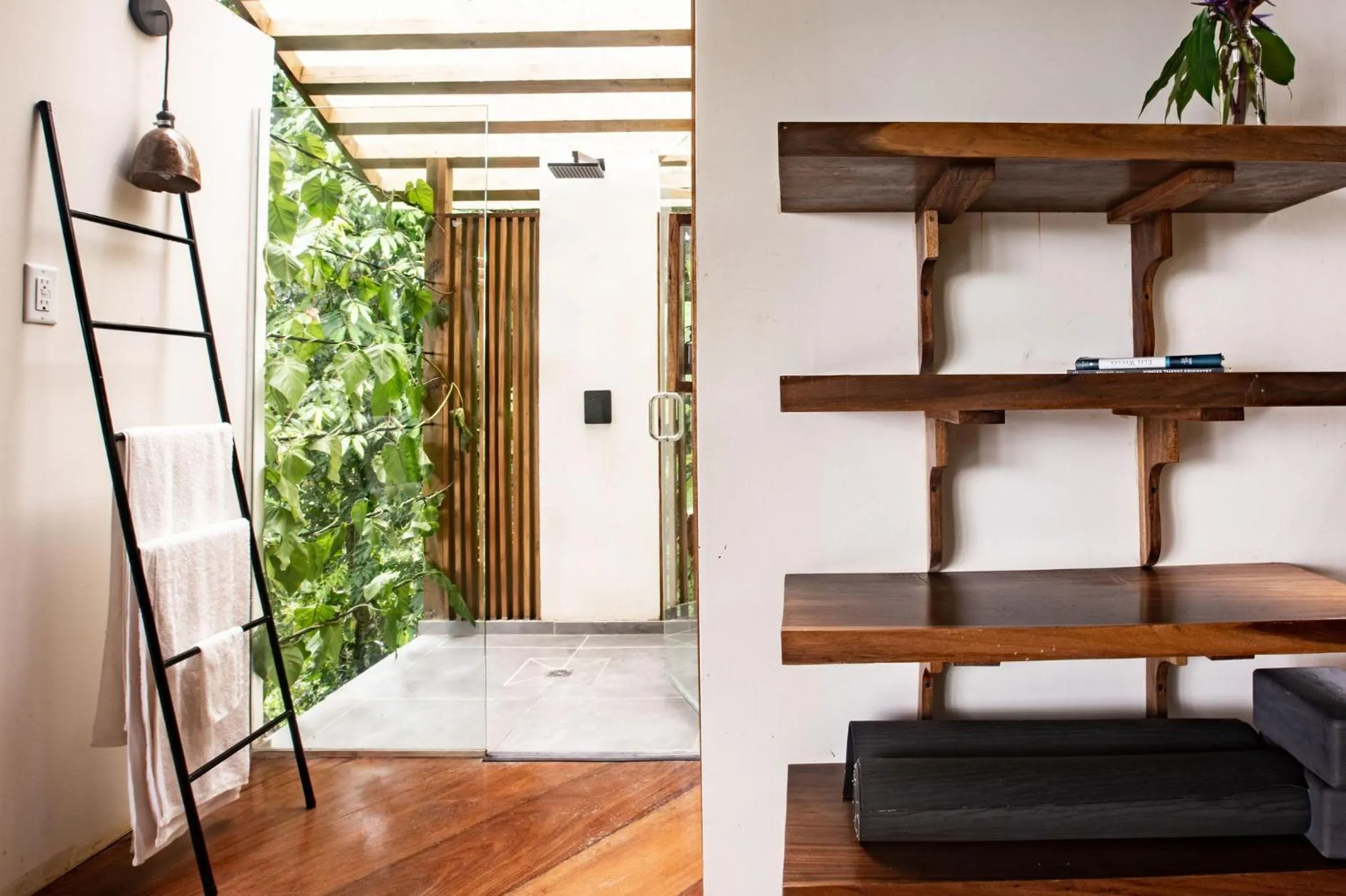 La Loma Jungle Lodge and Chocolate Farm