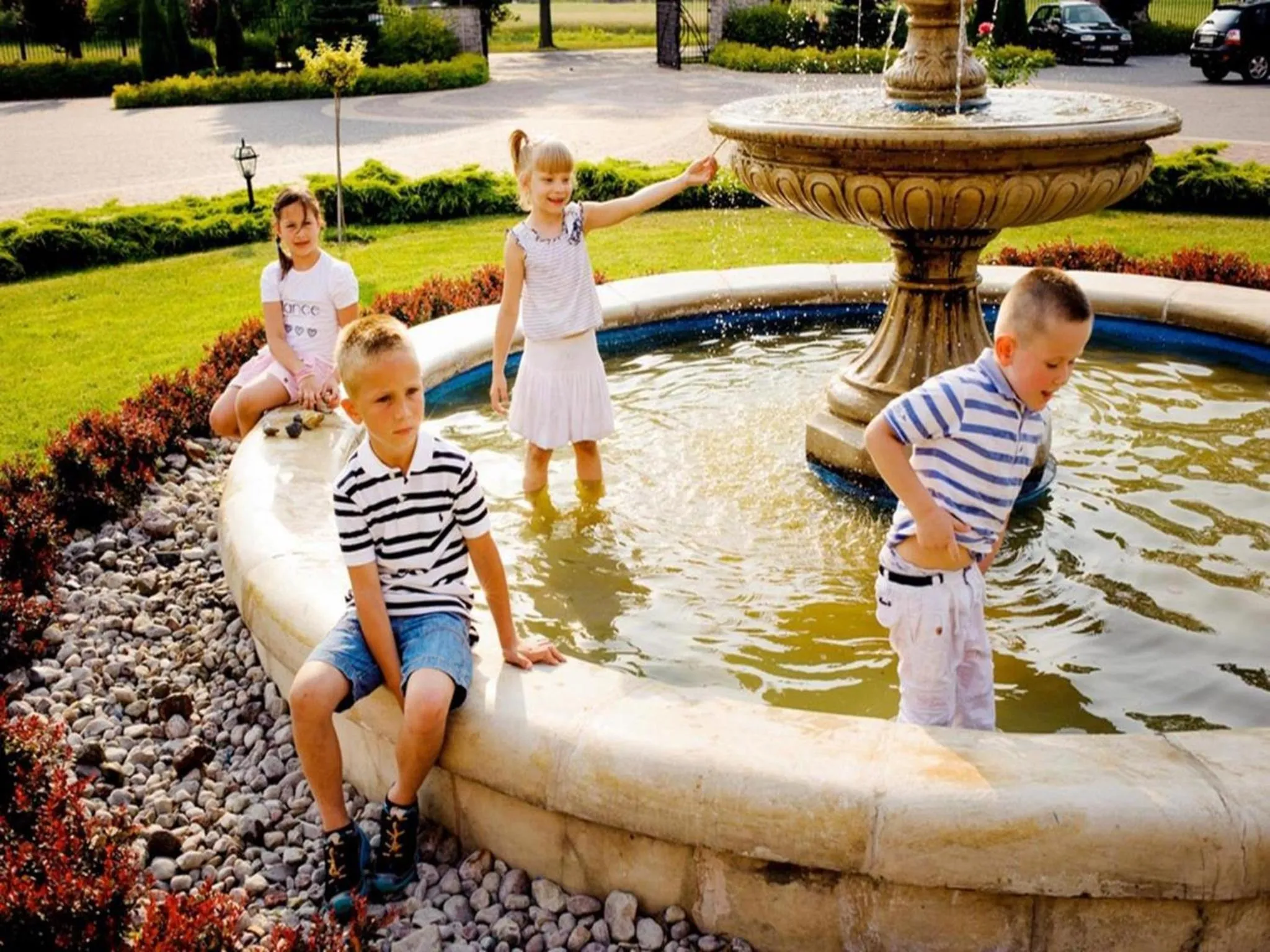 People in Hotel Sevilla