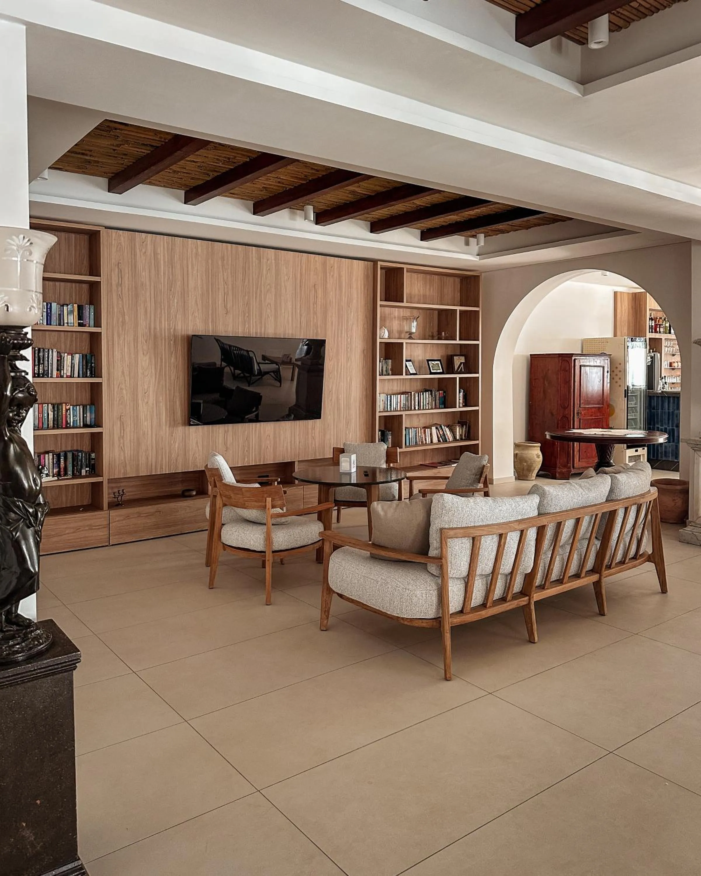 Communal lounge/ TV room in Hotel Rocce Azzurre