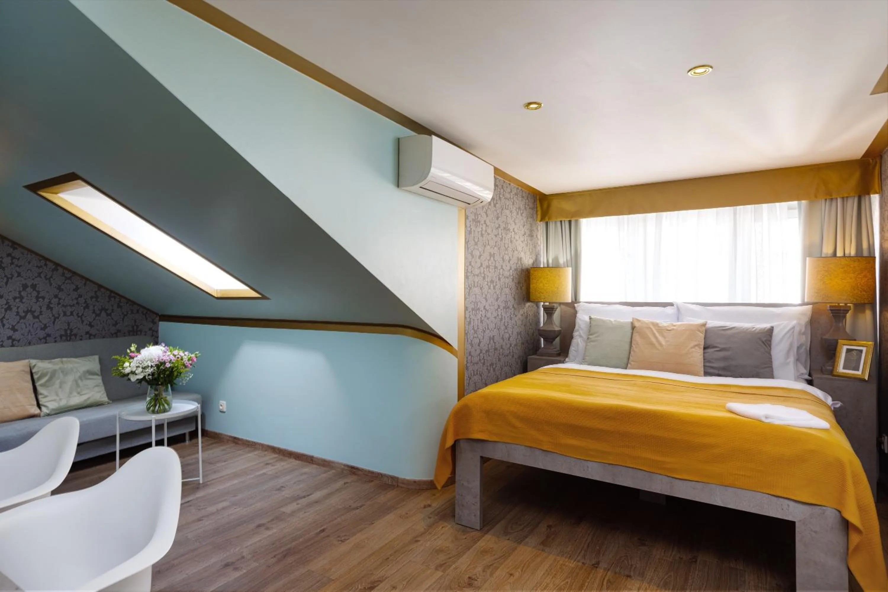 Photo of the whole room, Bed in Salvatore Prague Rooms