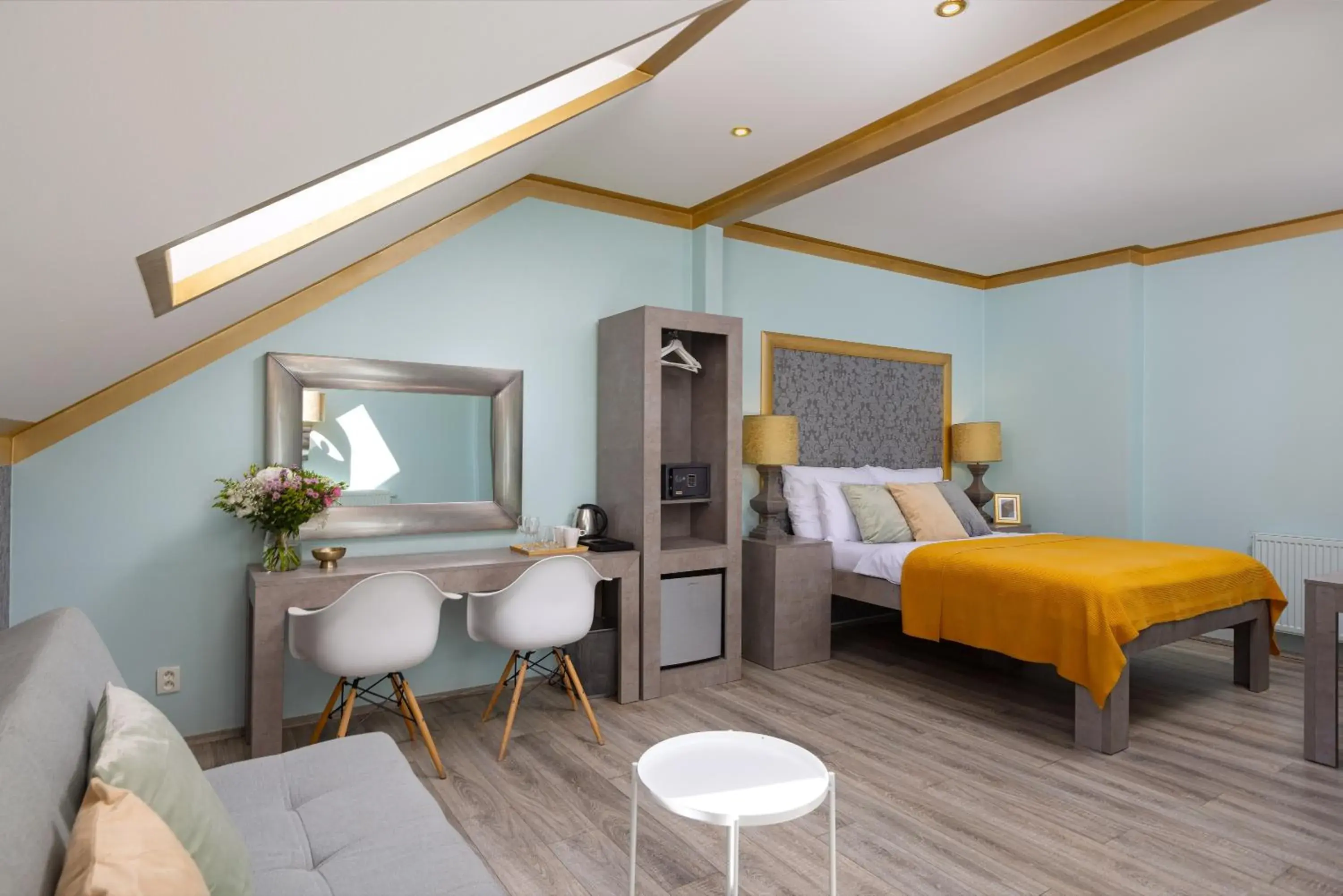 Deluxe Double Room with Extra Bed in Salvatore Prague Rooms Deluxe Double Room with Extra Bed in Salvatore Prague Rooms