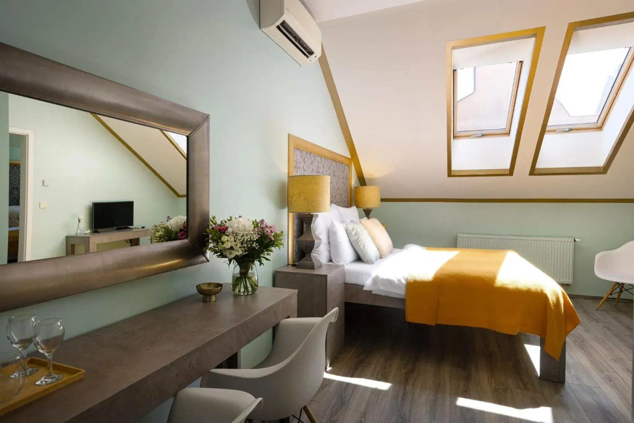 Superior Quadruple Room in Salvatore Prague Rooms Superior Quadruple Room in Salvatore Prague Rooms