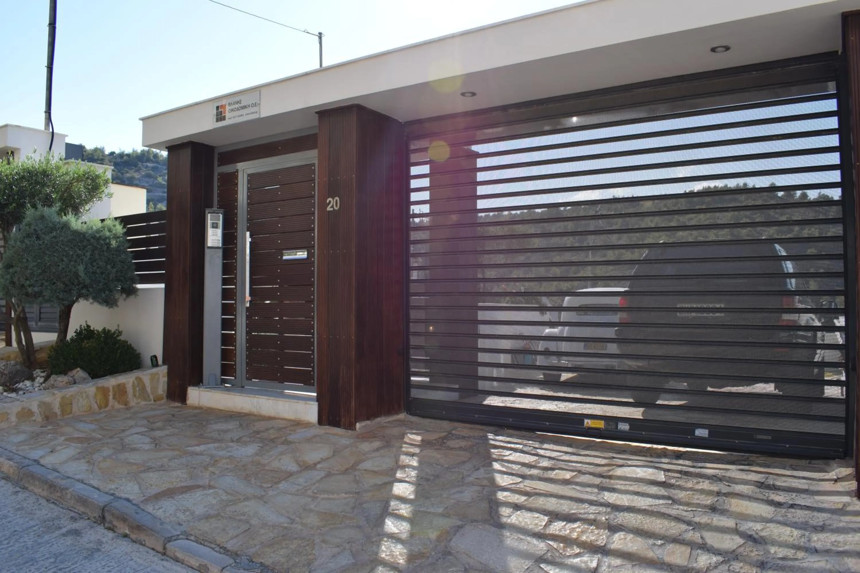 Facade/entrance in Panorama Penthouse & Studios