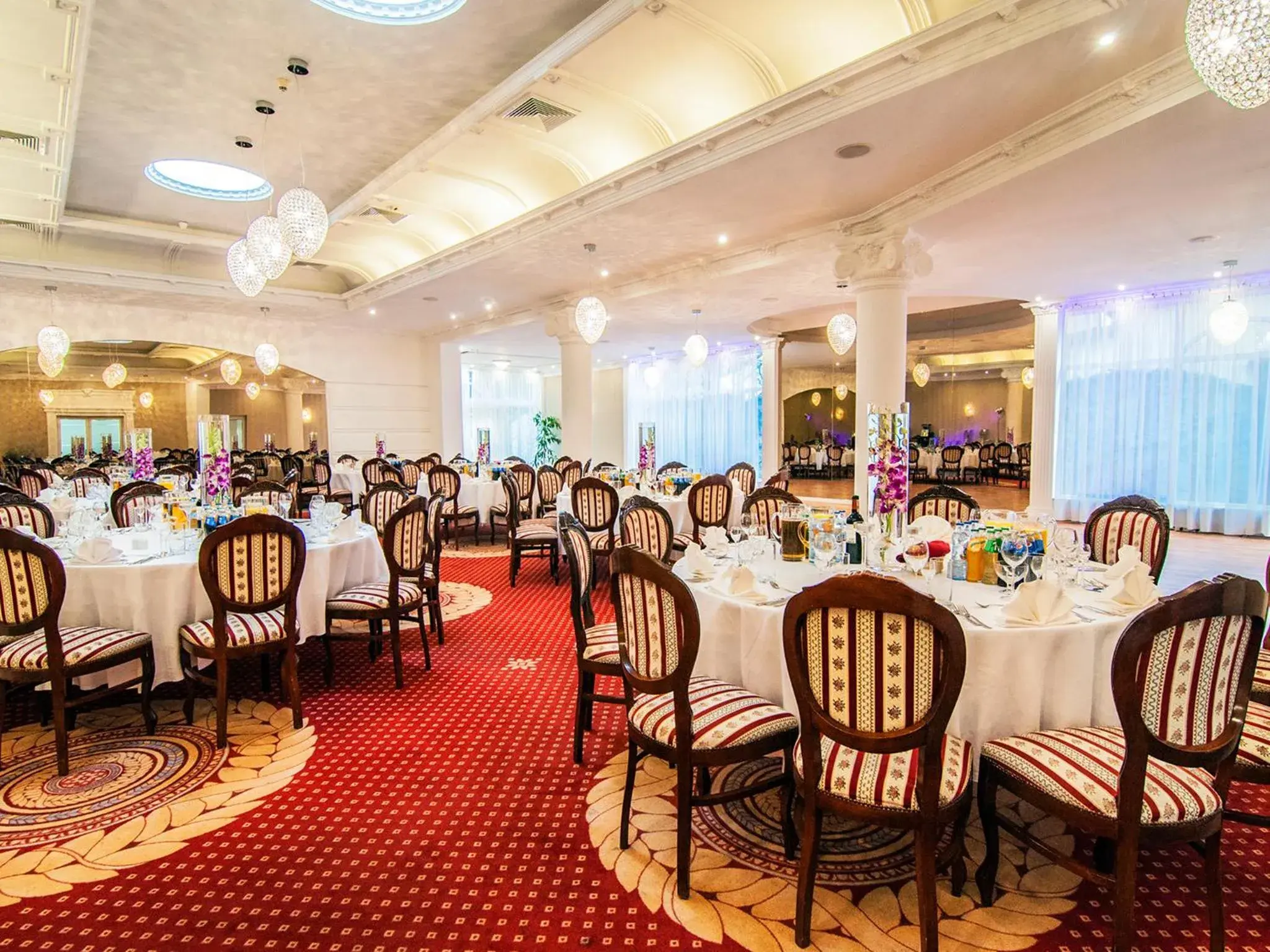 Restaurant/places to eat in Hotel Lord - Warsaw Airport Restaurant/places to eat in Hotel Lord - Warsaw Airport