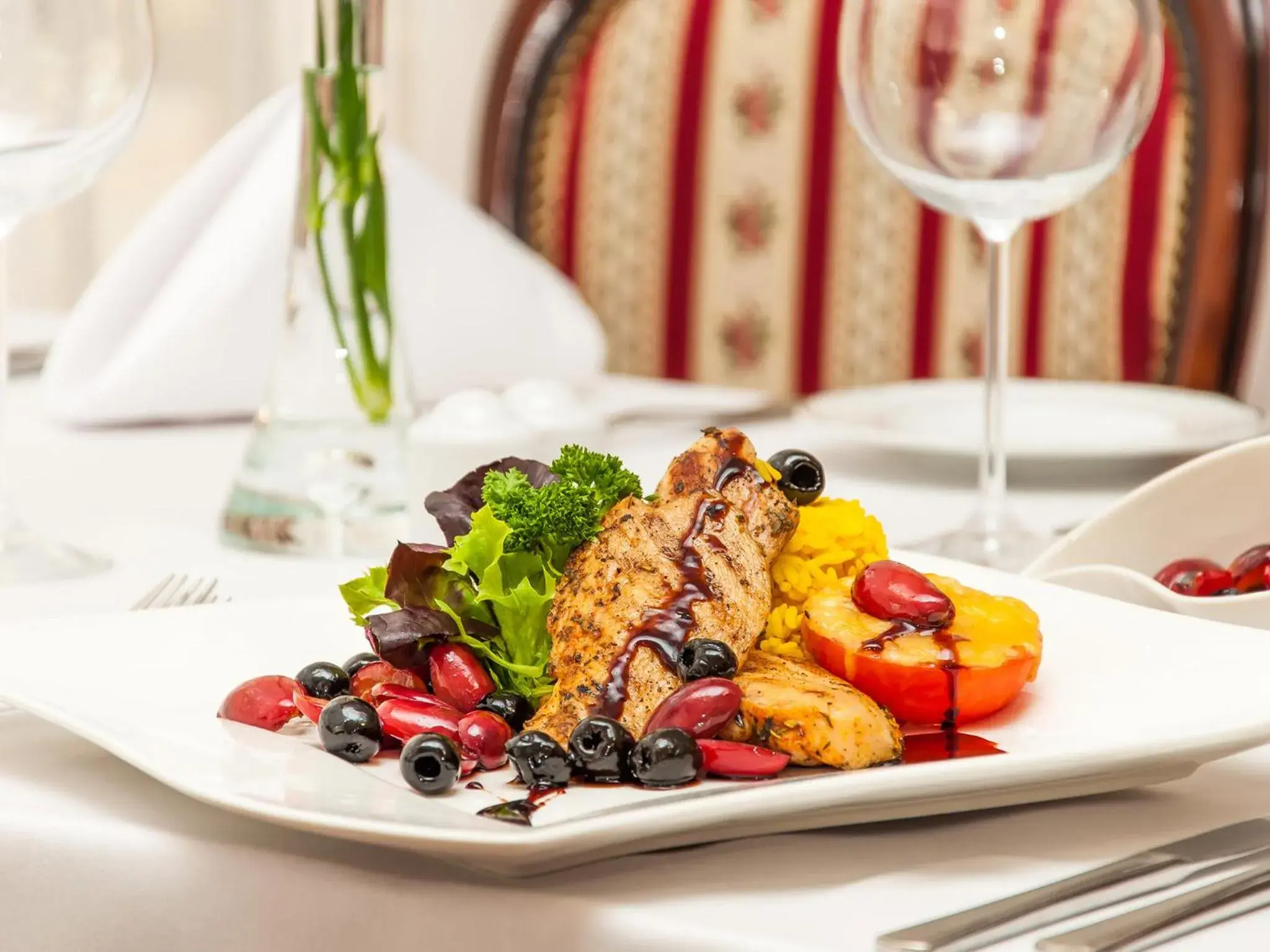 Restaurant/places to eat in Hotel Lord - Warsaw Airport Restaurant/places to eat in Hotel Lord - Warsaw Airport