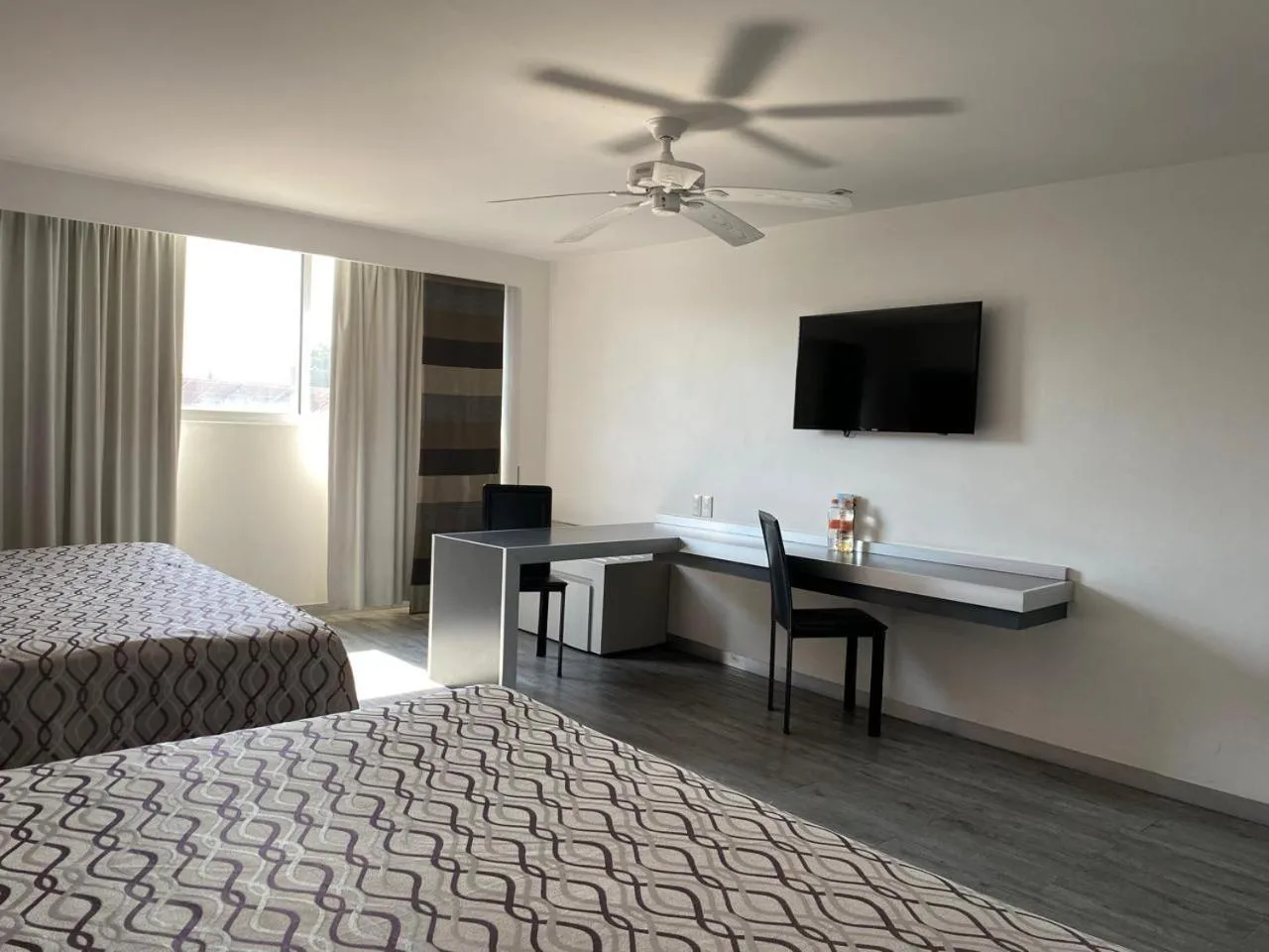 Decorative detail, Bed in Hotel Atenas Plaza