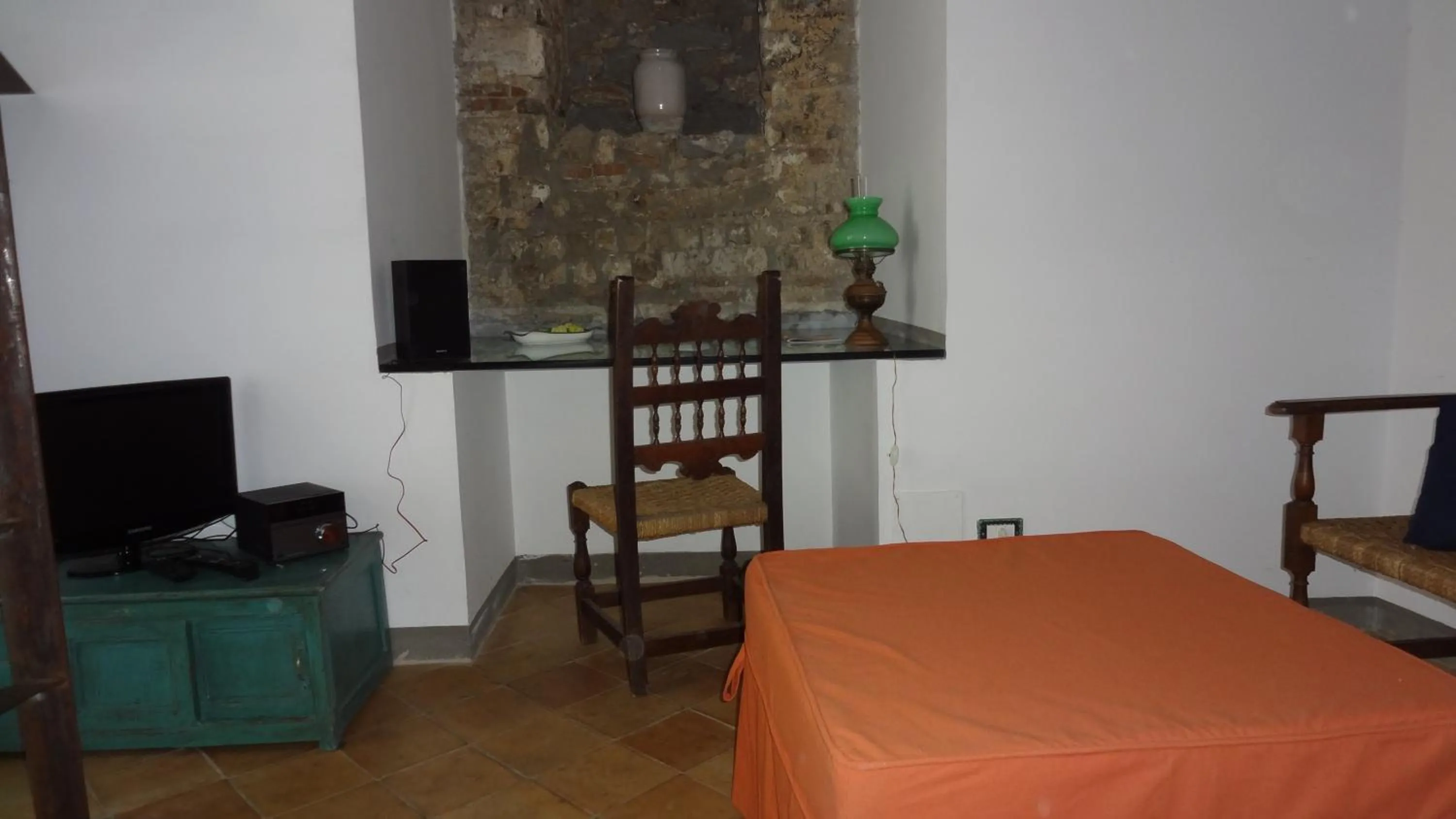 Living room, Bed in Torrione San Lorenzo I