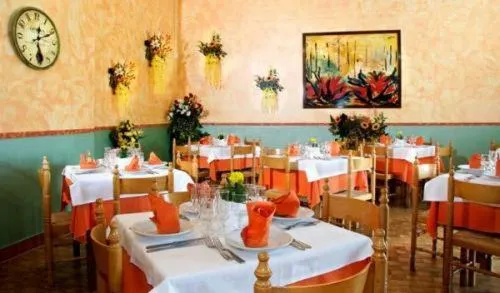 Restaurant/places to eat in Villa Verdiana