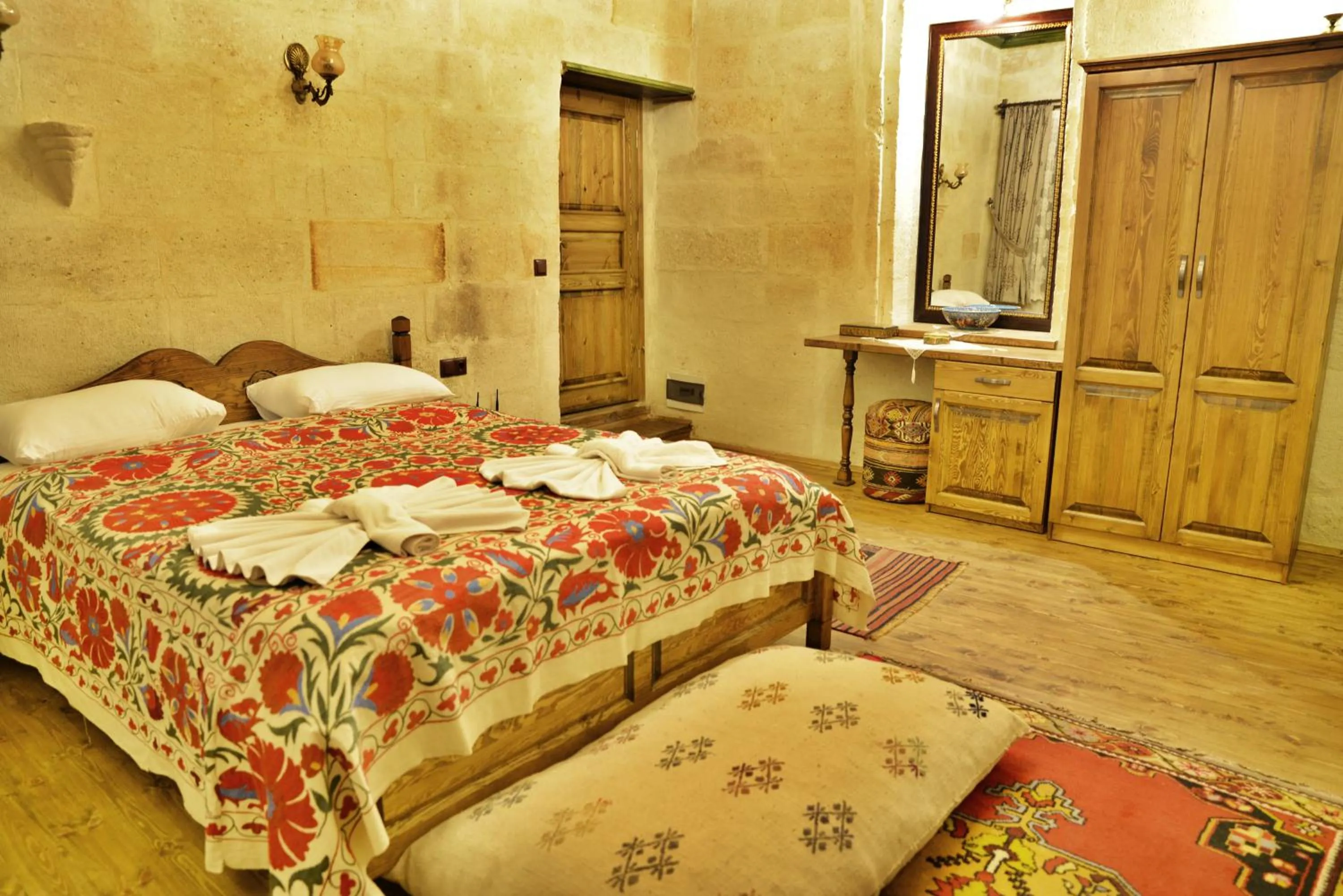 Bed in Ürgüp Inn Cave Hotel