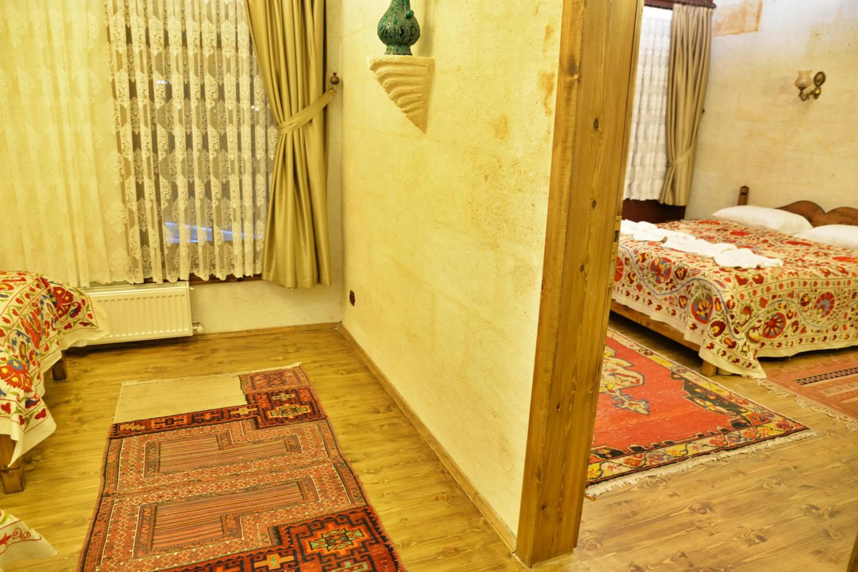 Photo of the whole room, Bed in Ürgüp Inn Cave Hotel