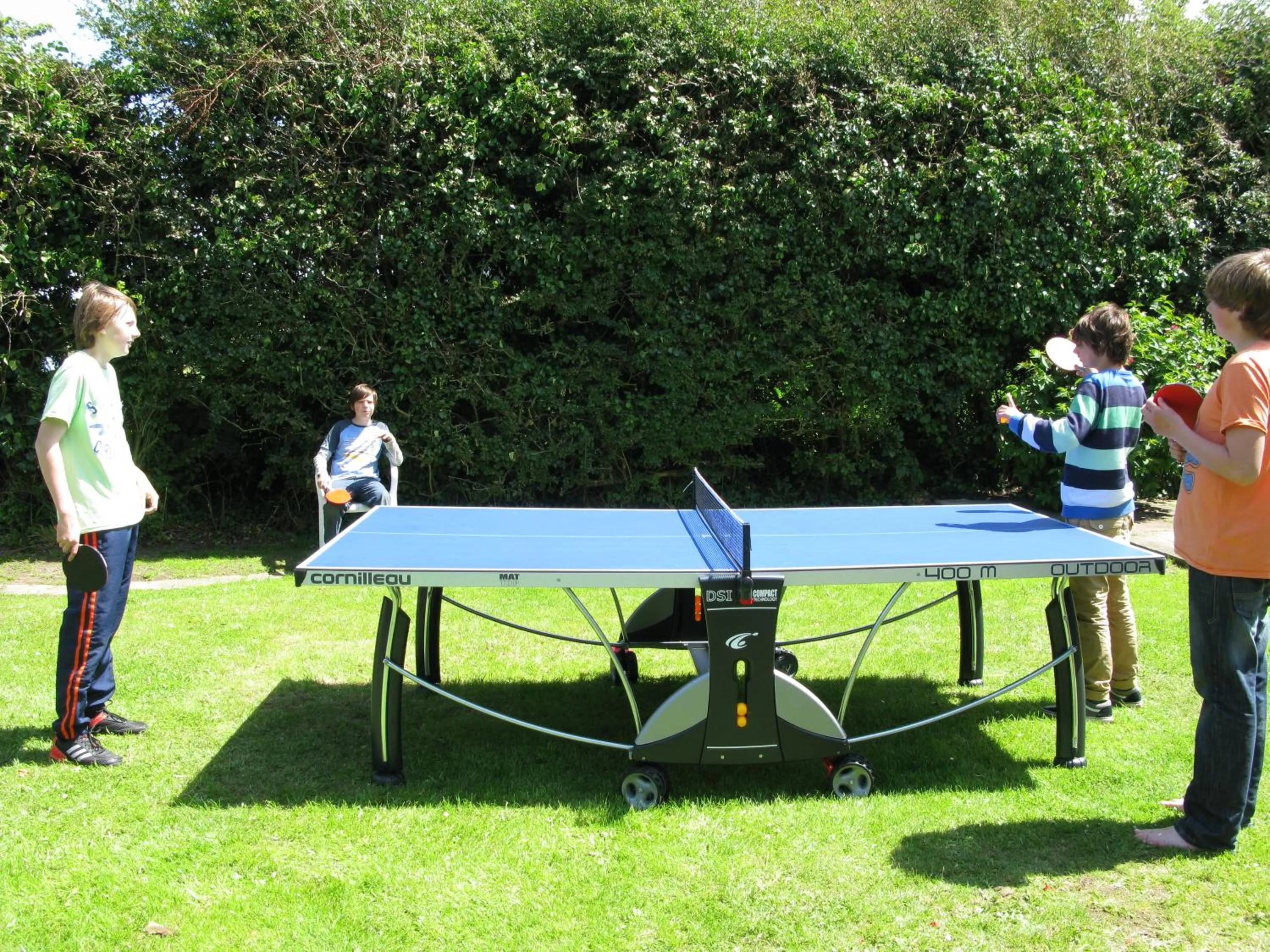 Table tennis in Tollgate Cottages Bed and Breakfast