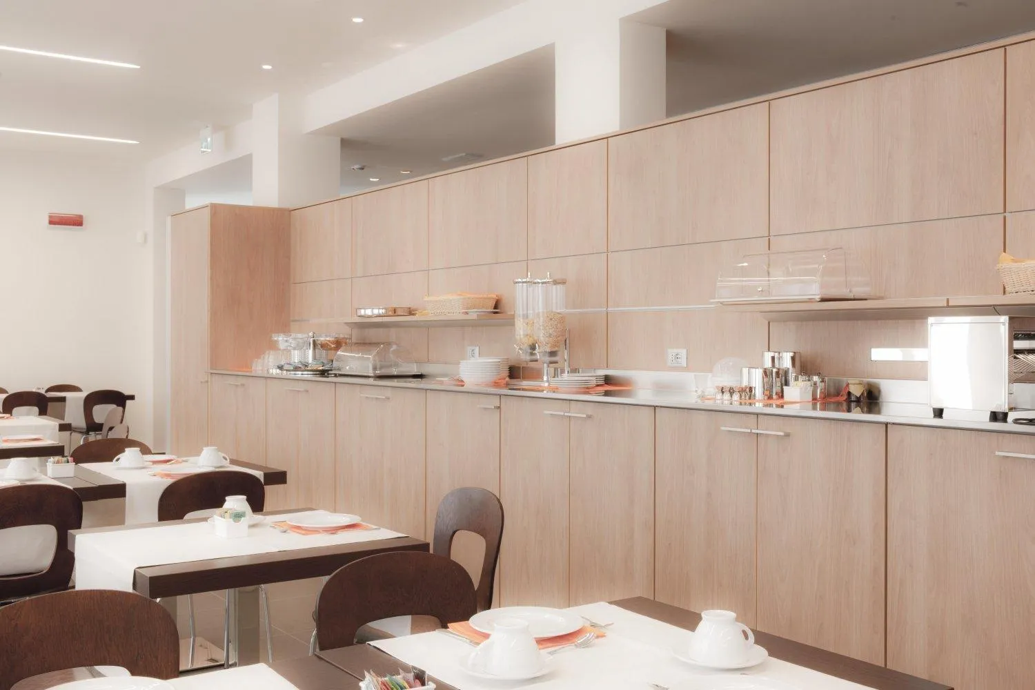 Restaurant/places to eat in Blu Arena Hotel