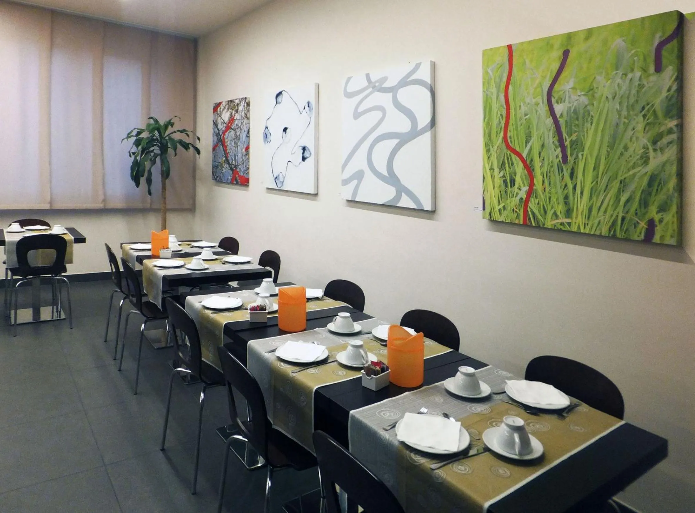 Restaurant/places to eat in Blu Arena Hotel