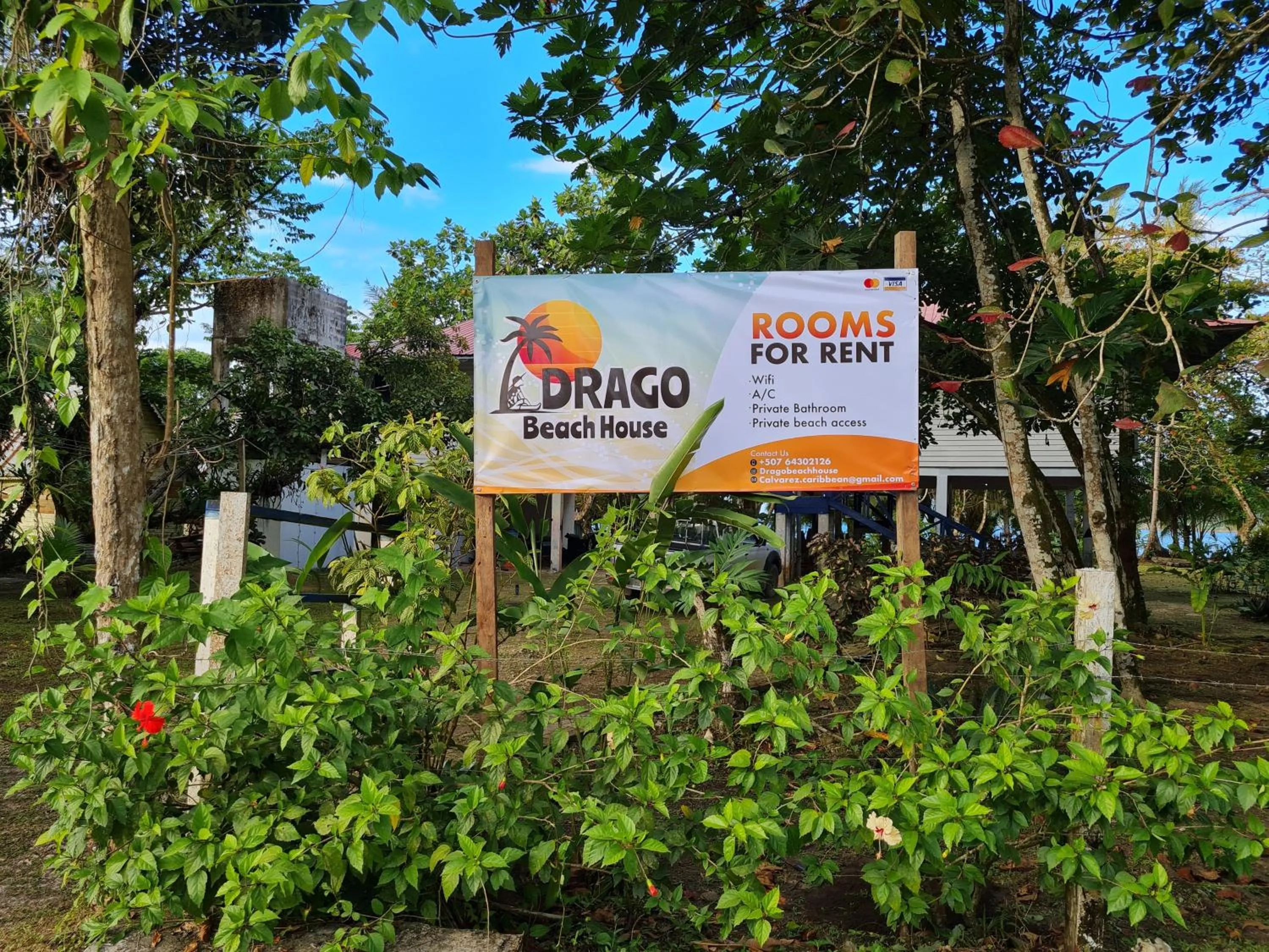 Drago Beach House - Private Beach