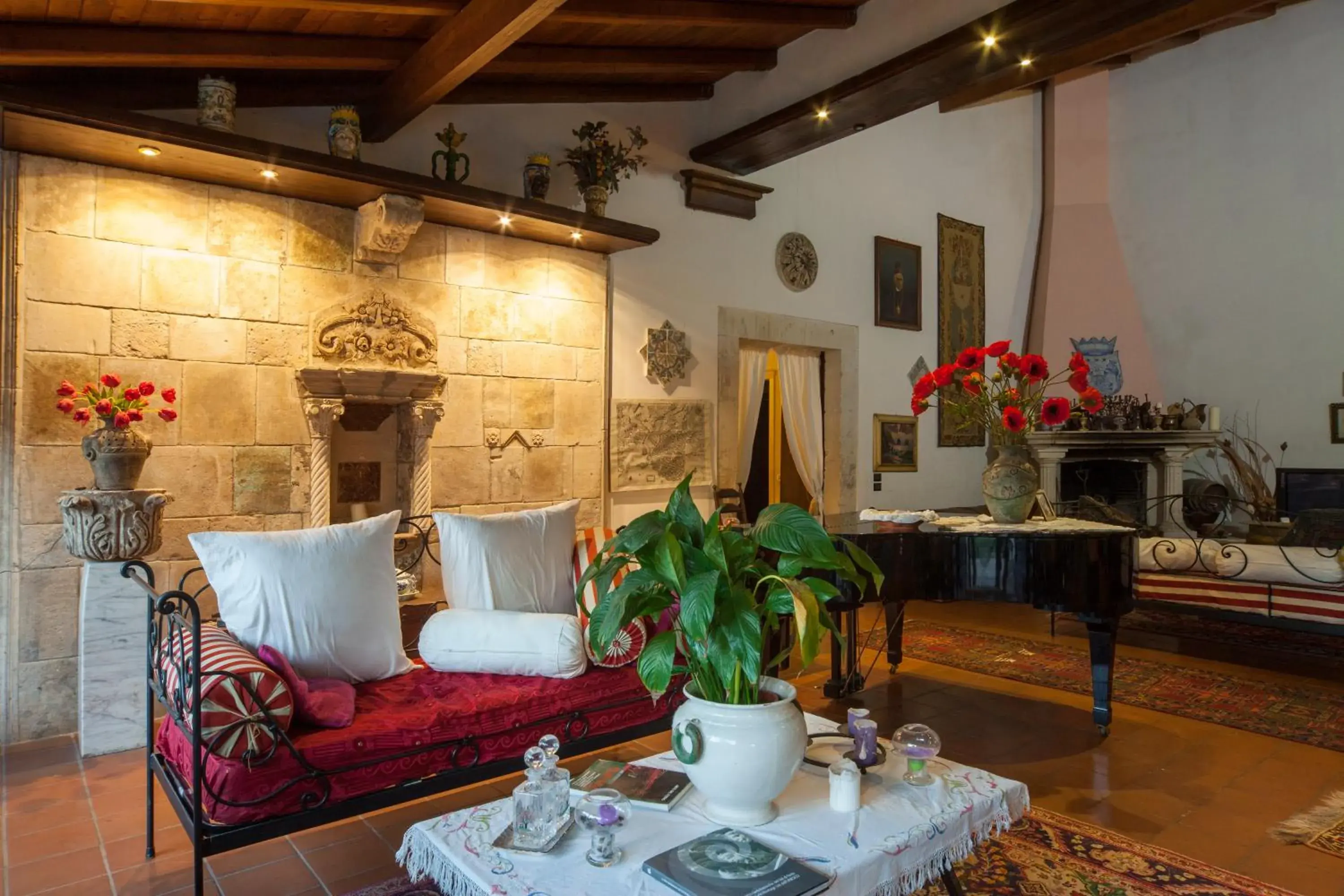 Living room in Villa Dei Papiri Fonte Ciane Living room in Villa Dei Papiri Fonte Ciane