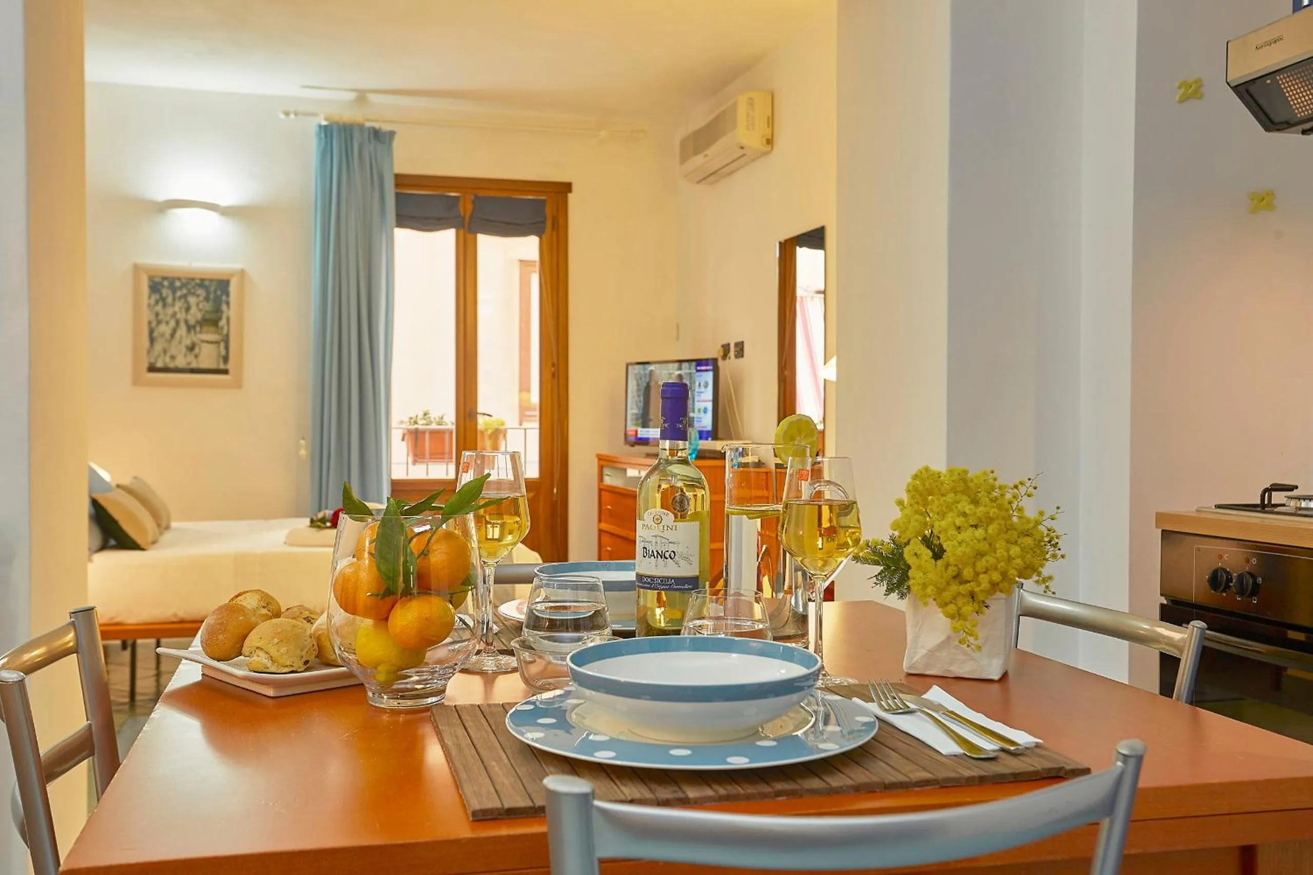 Dining area in Appartamenti Rosa Dei Venti