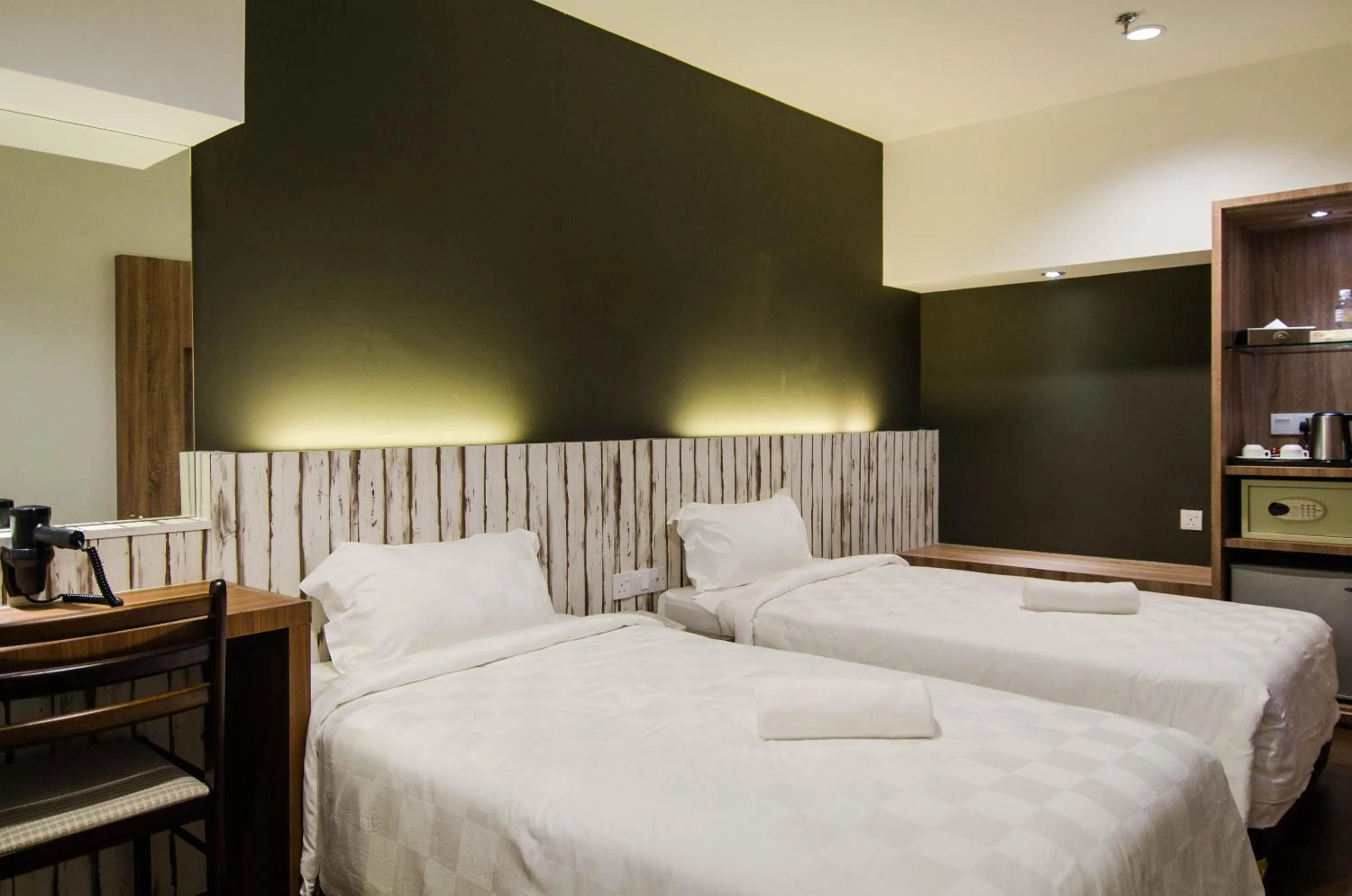 Bed in Mornington Hotel Soon Choon Ipoh