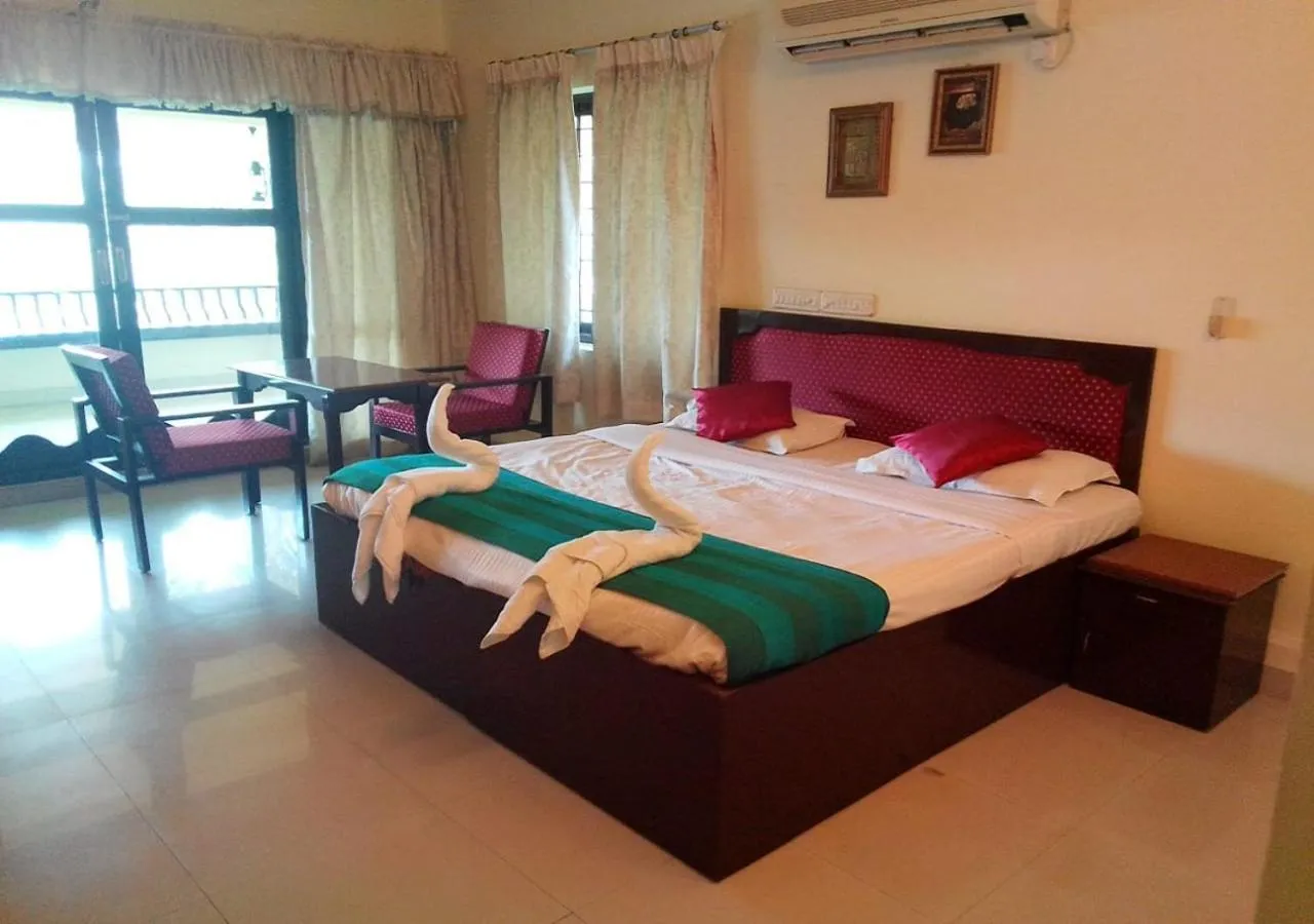 Bedroom, Bed in Wintergreen Water Front Resort