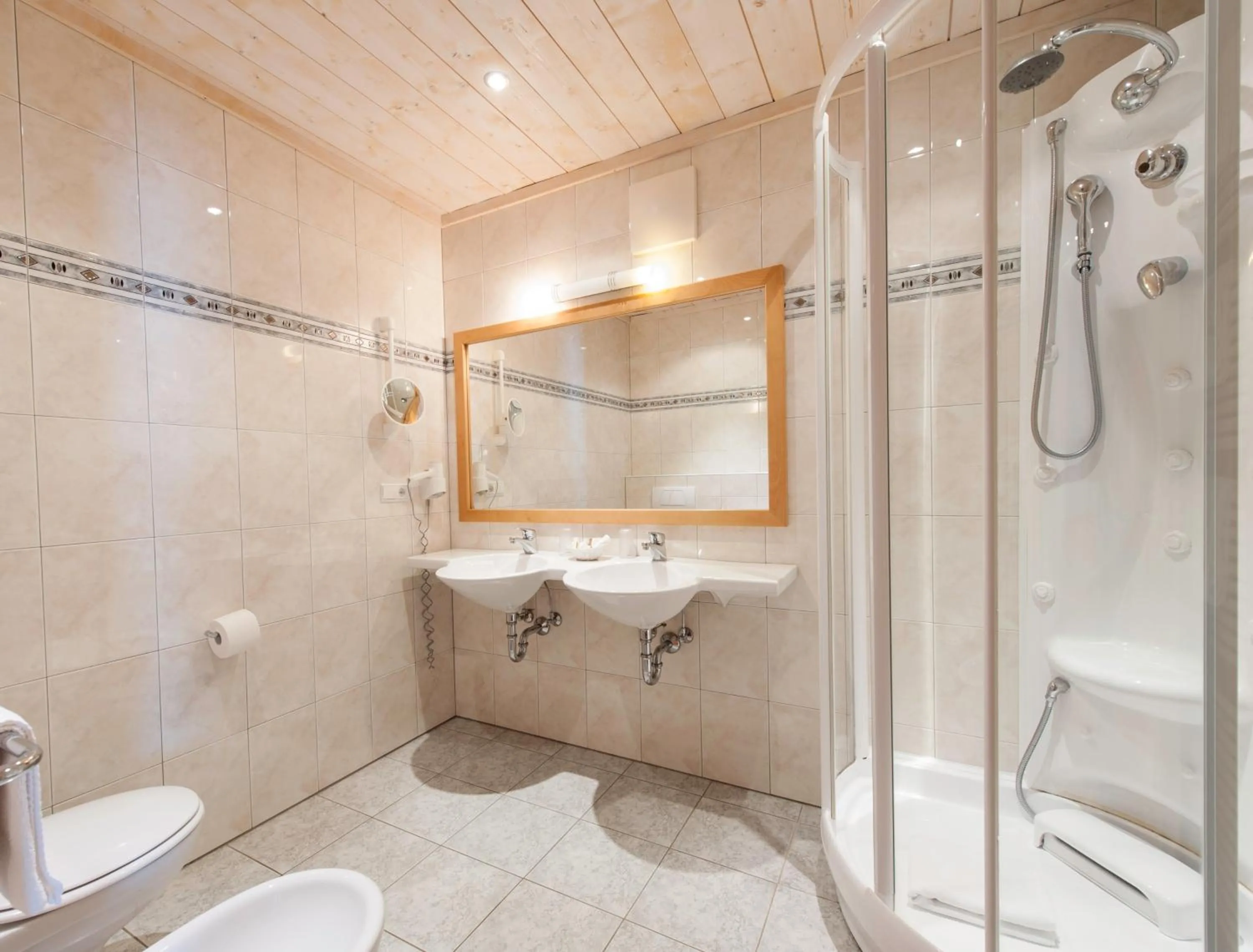 Bathroom in Hotel Gampen