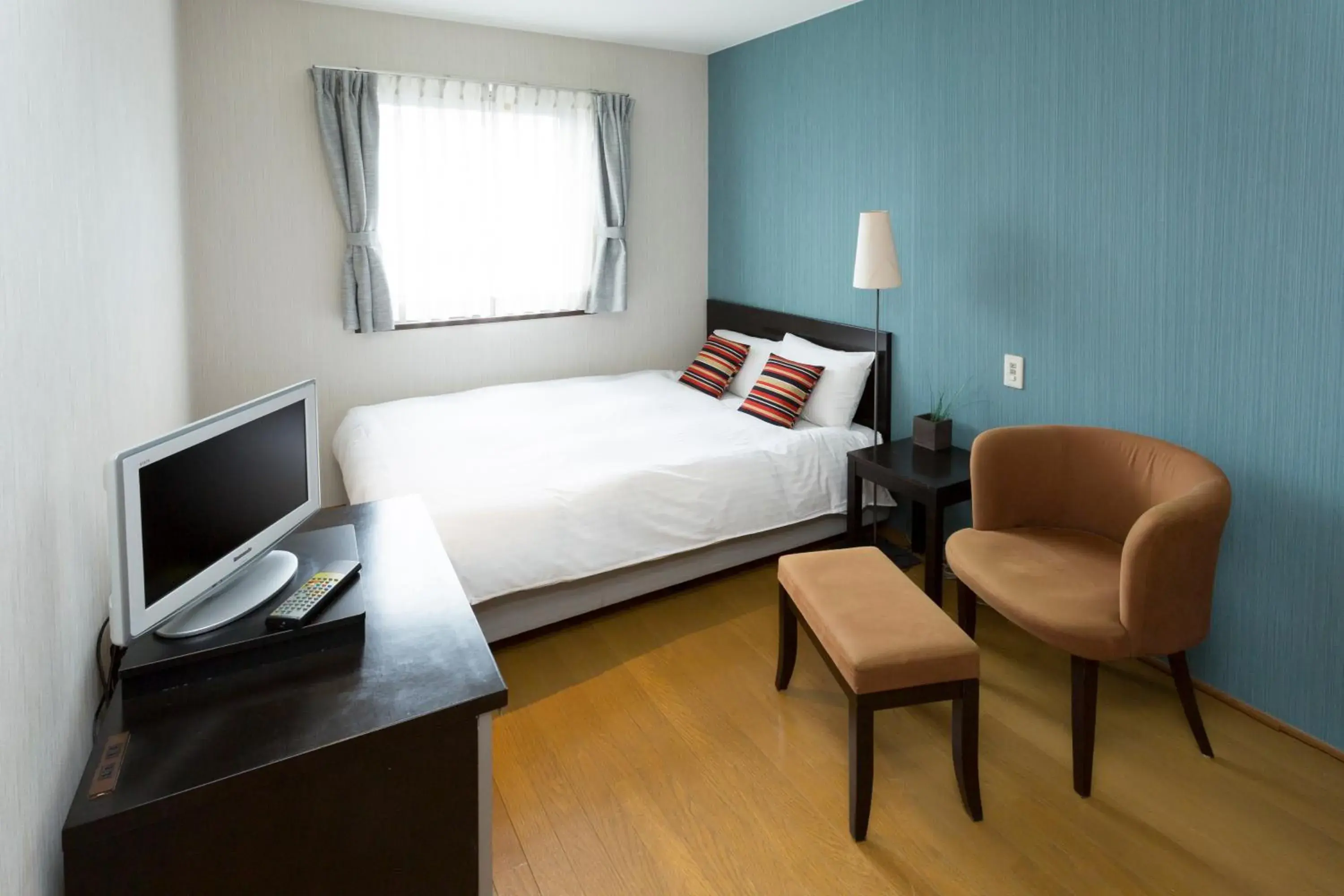 Photo of the whole room, Bed in Seaside Hotel Twins Momochi Photo of the whole room, Bed in Seaside Hotel Twins Momochi