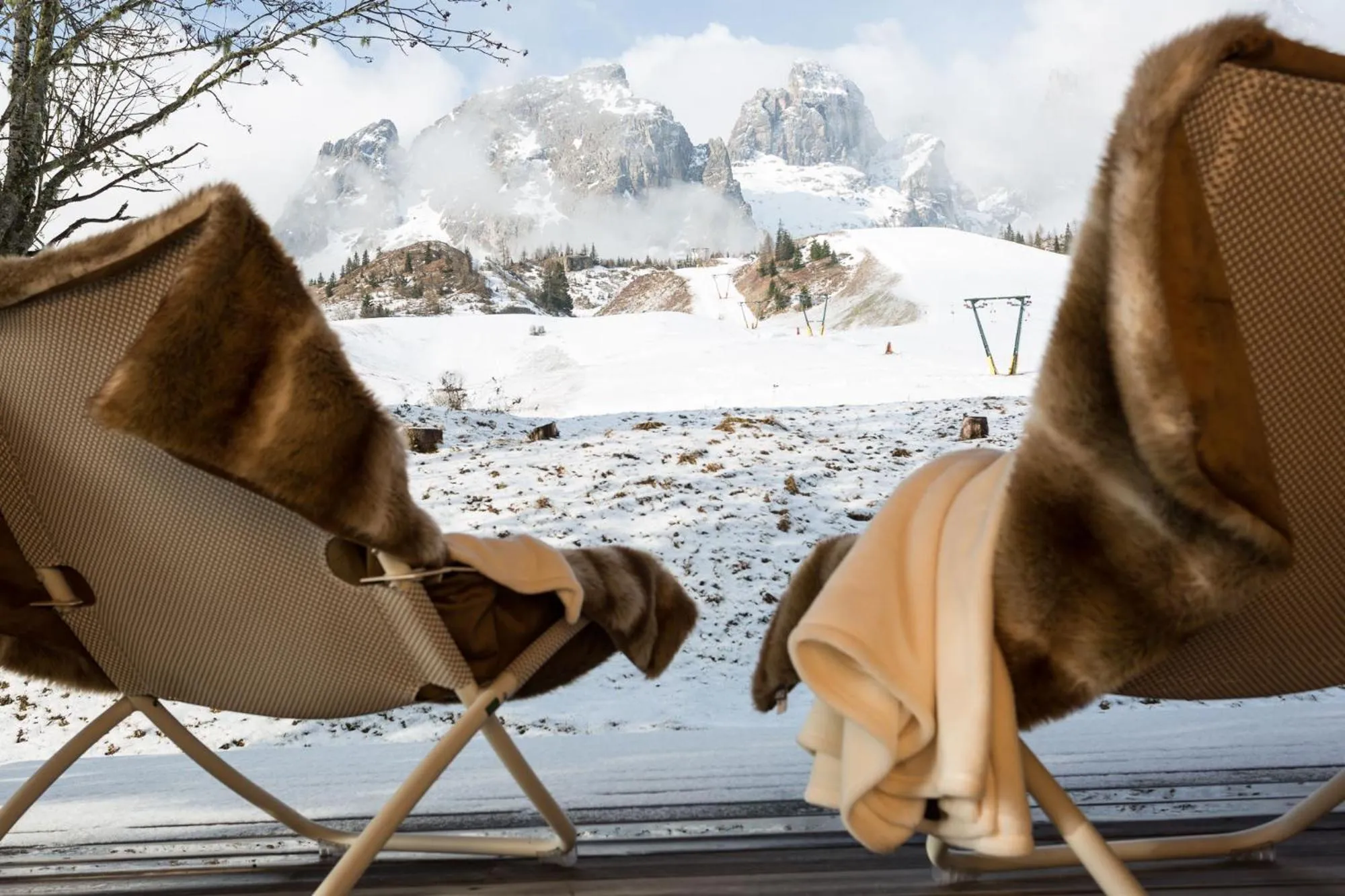 Communal lounge/ TV room in Hotel Kreuzberg Monte Croce