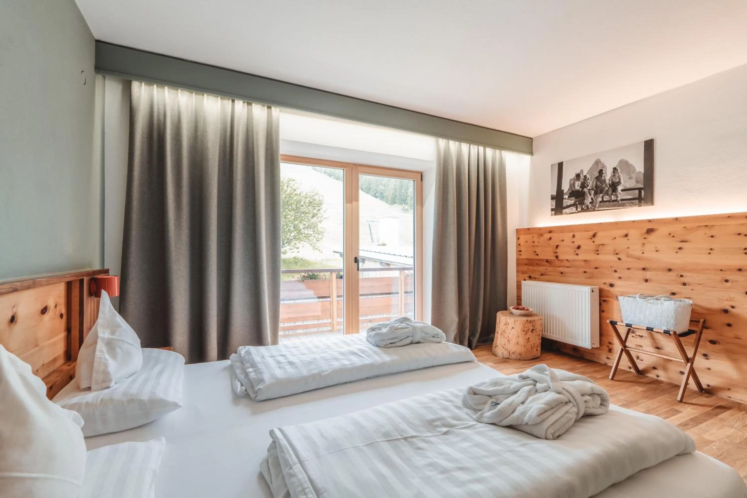 Bedroom, Bed in Hotel Kreuzberg Monte Croce