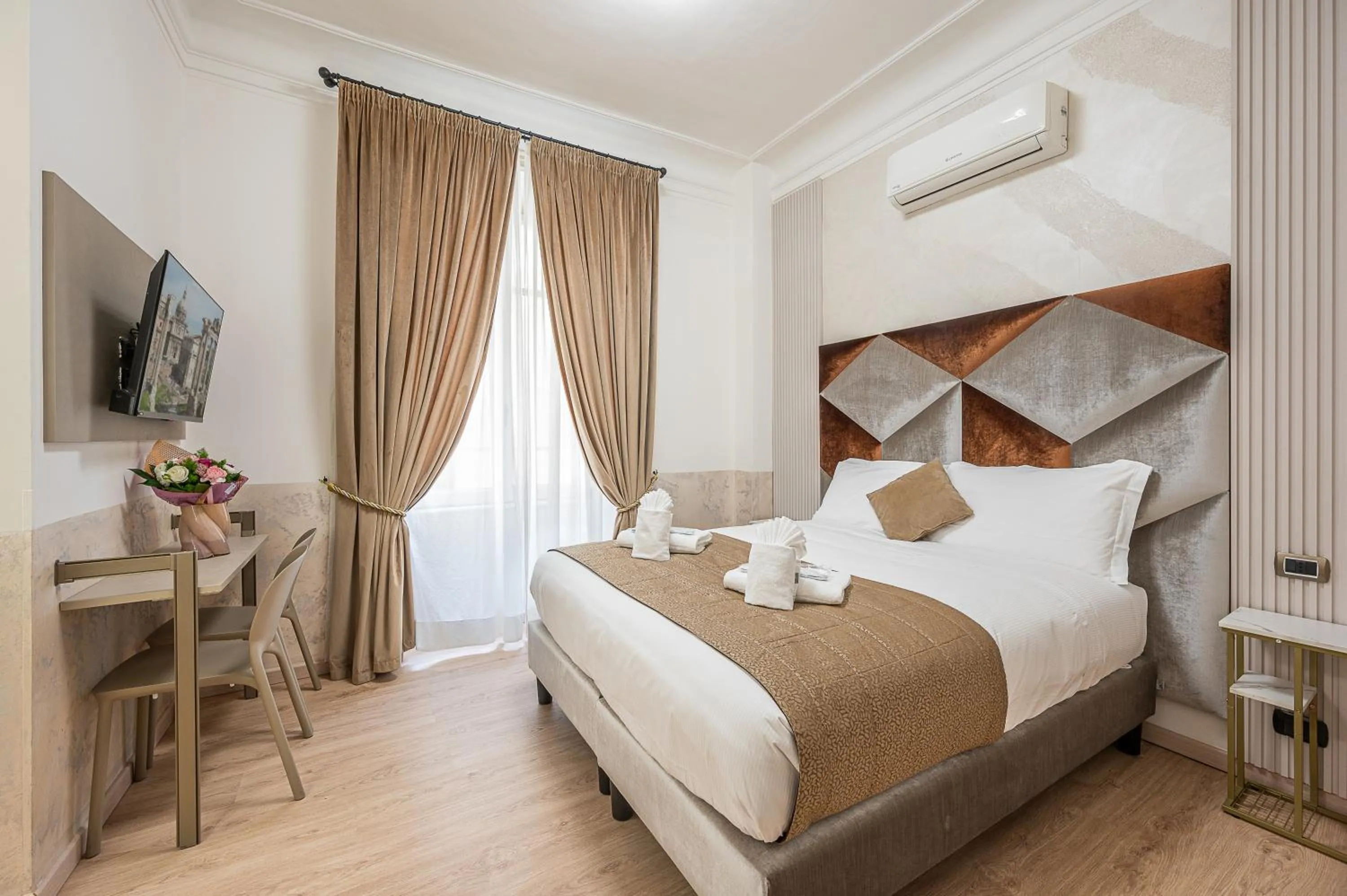 Bedroom, Bed in Cola Di Rienzo Suite Guest House