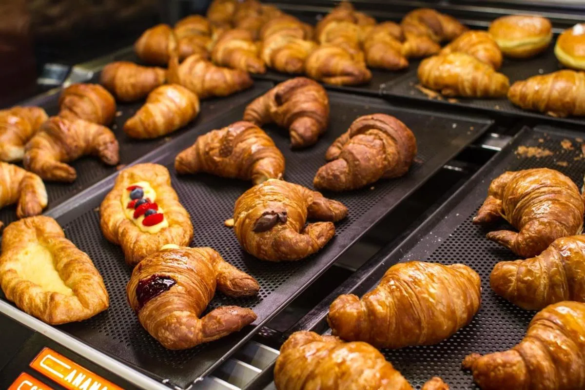 Italian breakfast in Cola Di Rienzo Suite Guest House