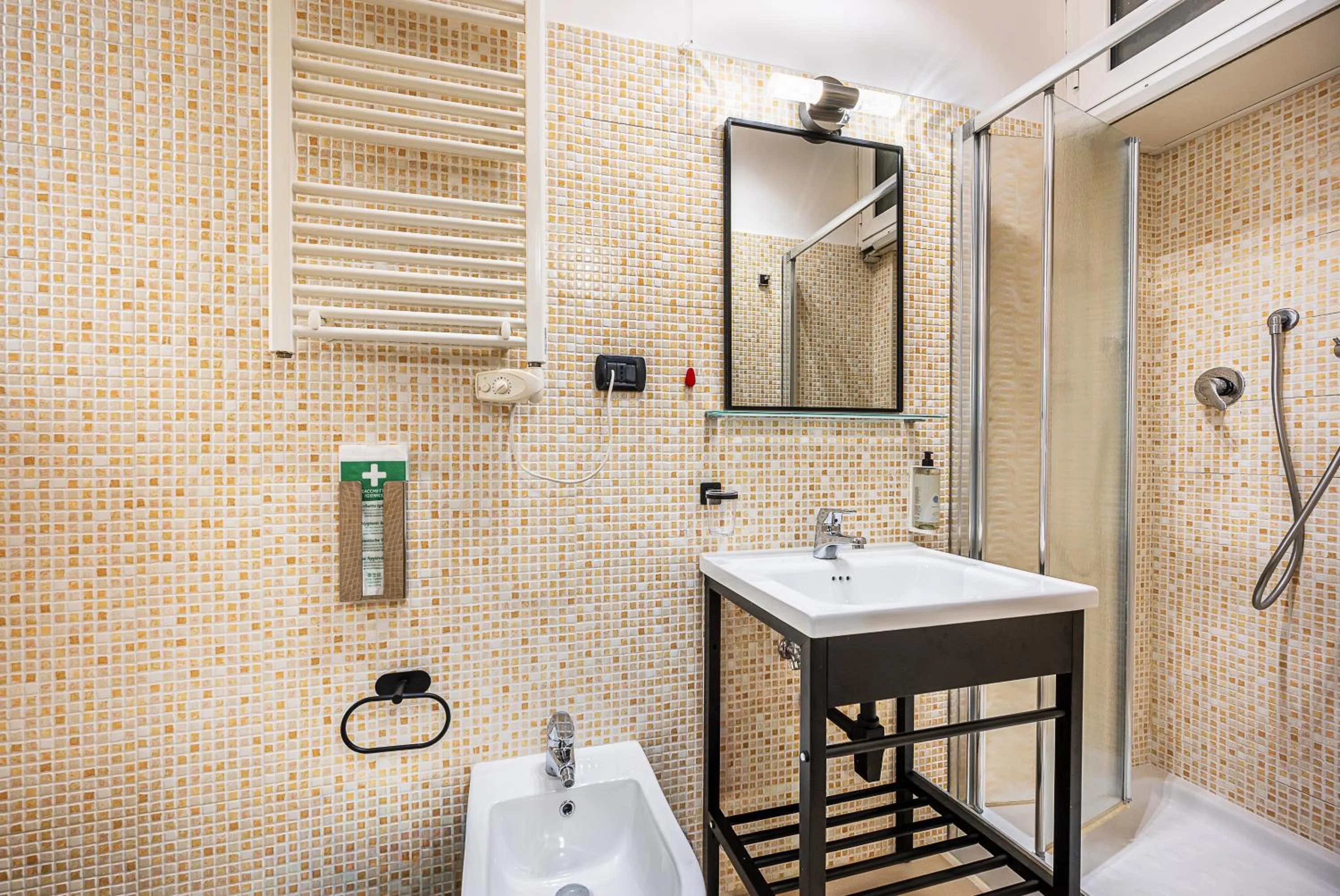 Bathroom in Cola Di Rienzo Suite Guest House