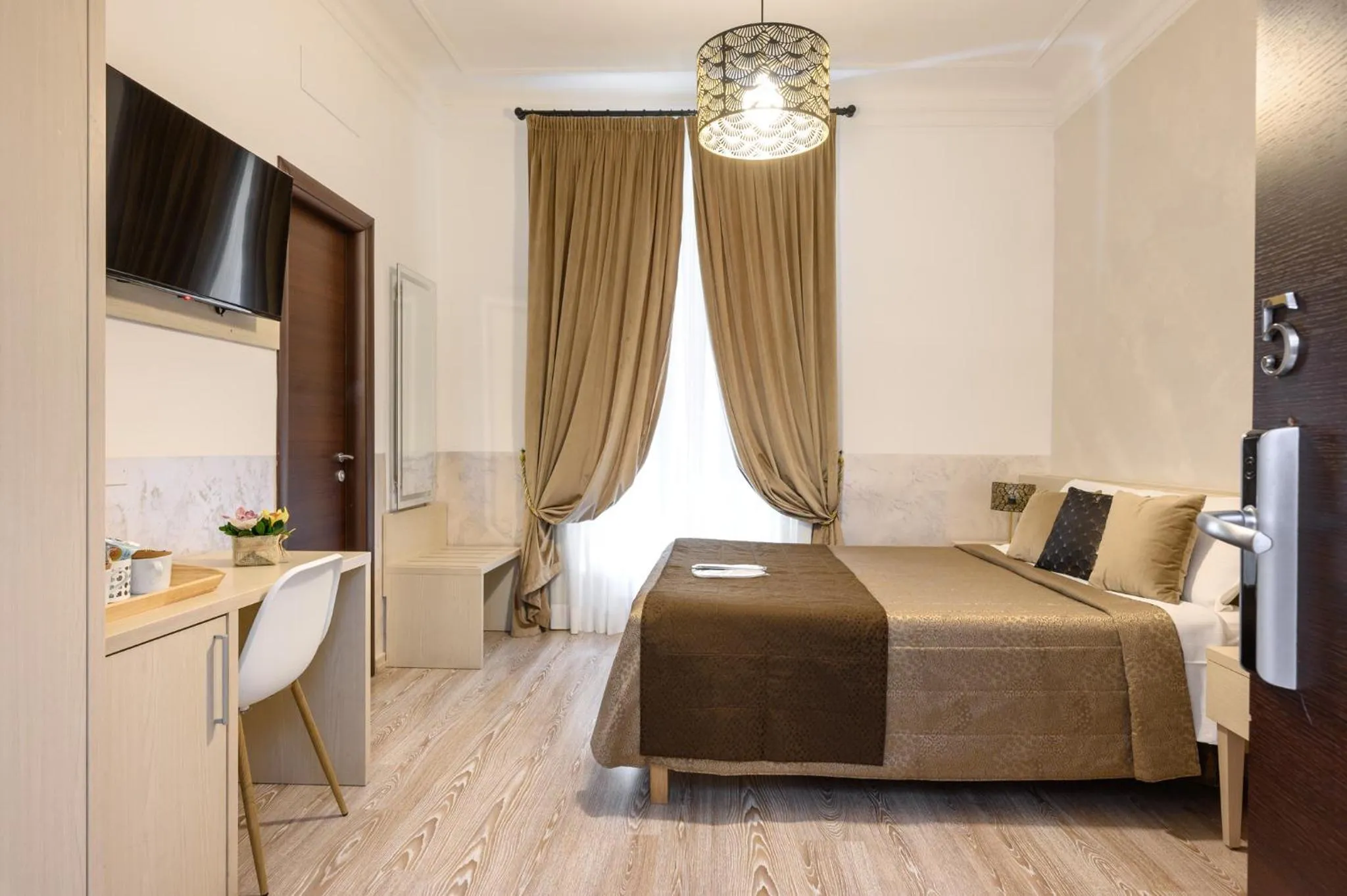 Photo of the whole room, Bed in Cola Di Rienzo Suite Guest House